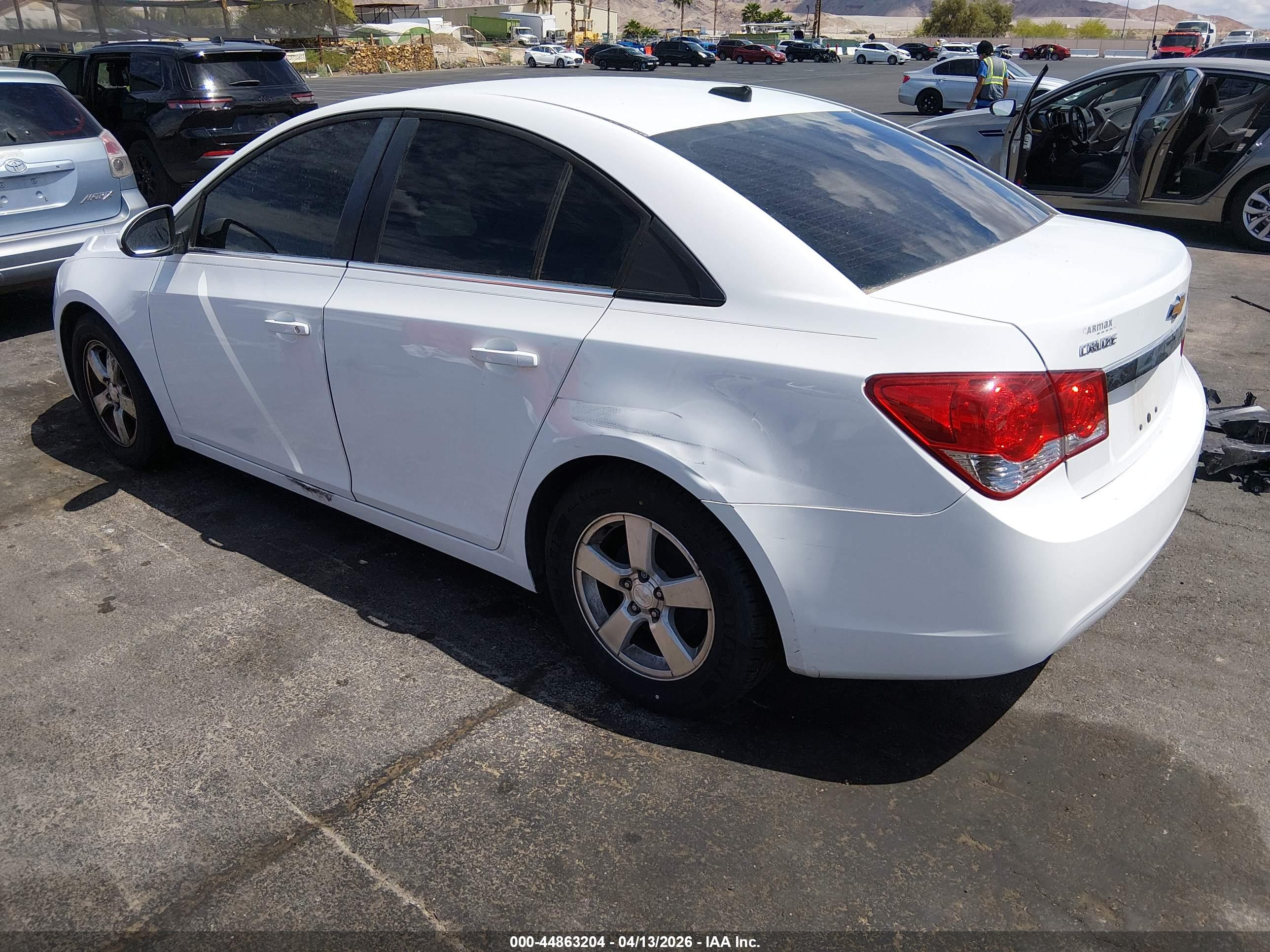CHEVROLET CRUZE image 3