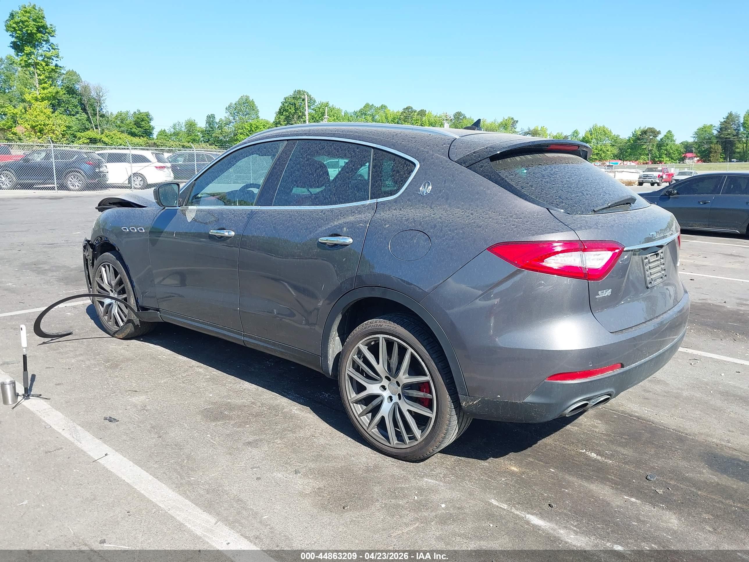 MASERATI LEVANTE image 3