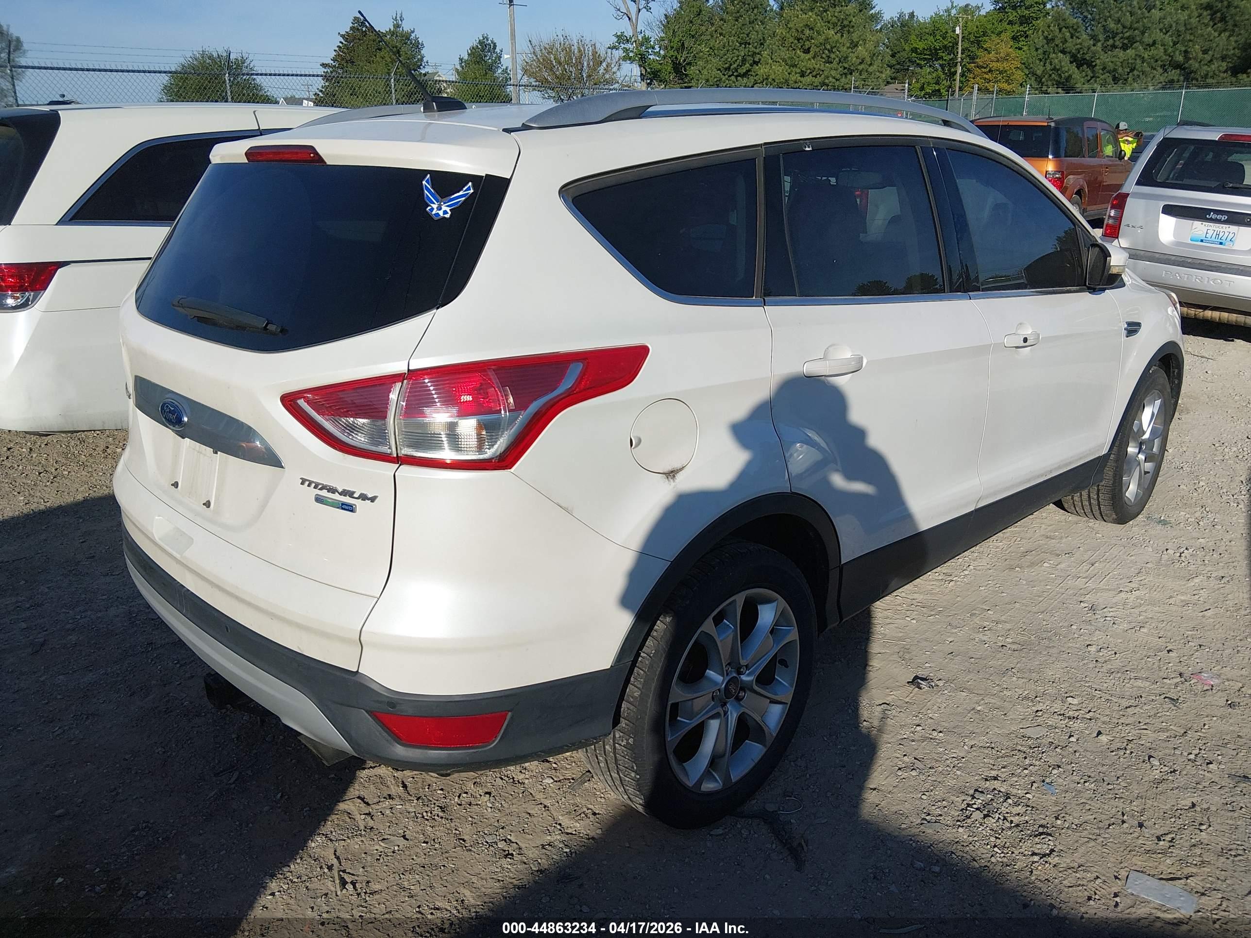 FORD ESCAPE image 4