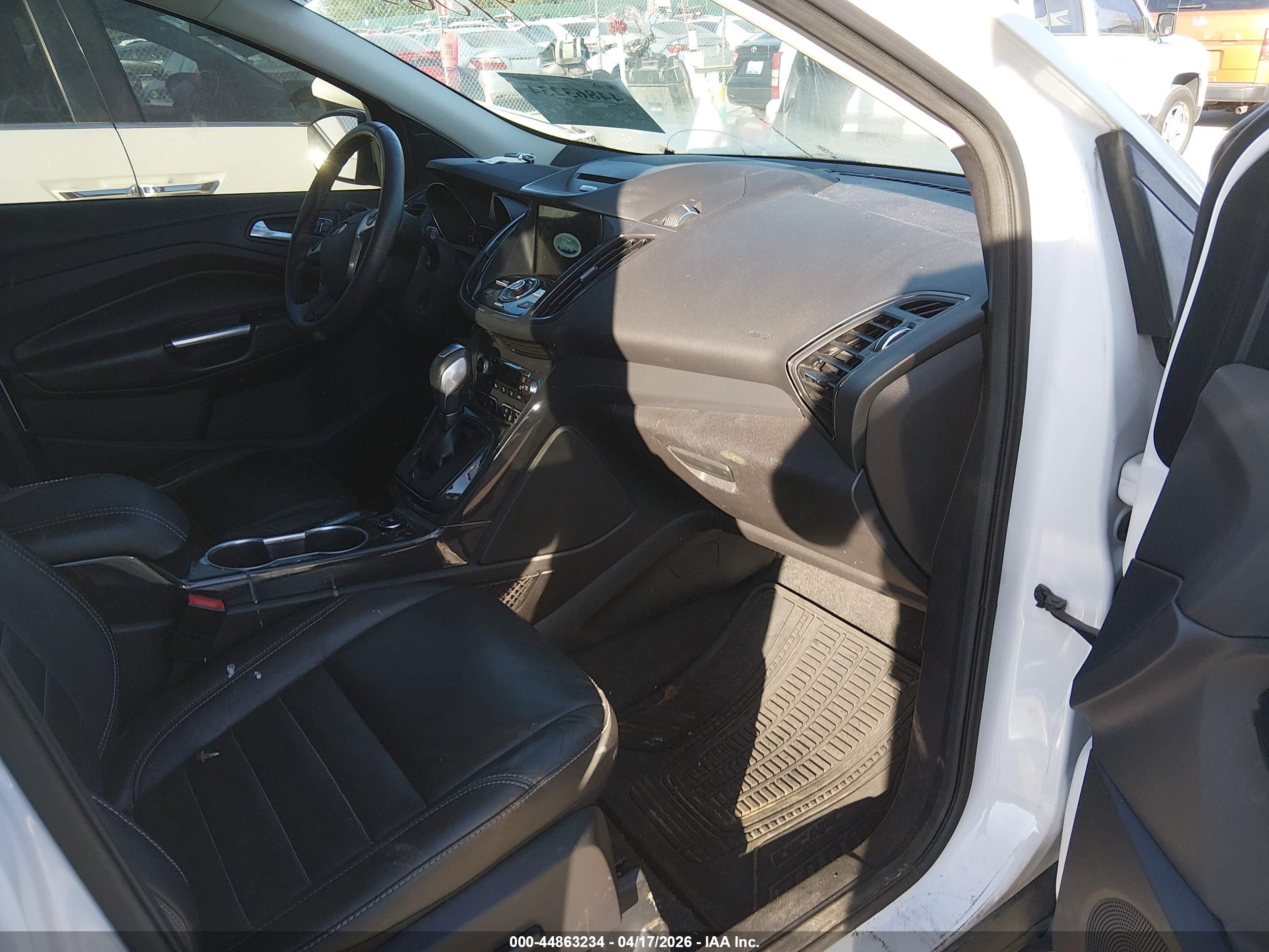 FORD ESCAPE image 5