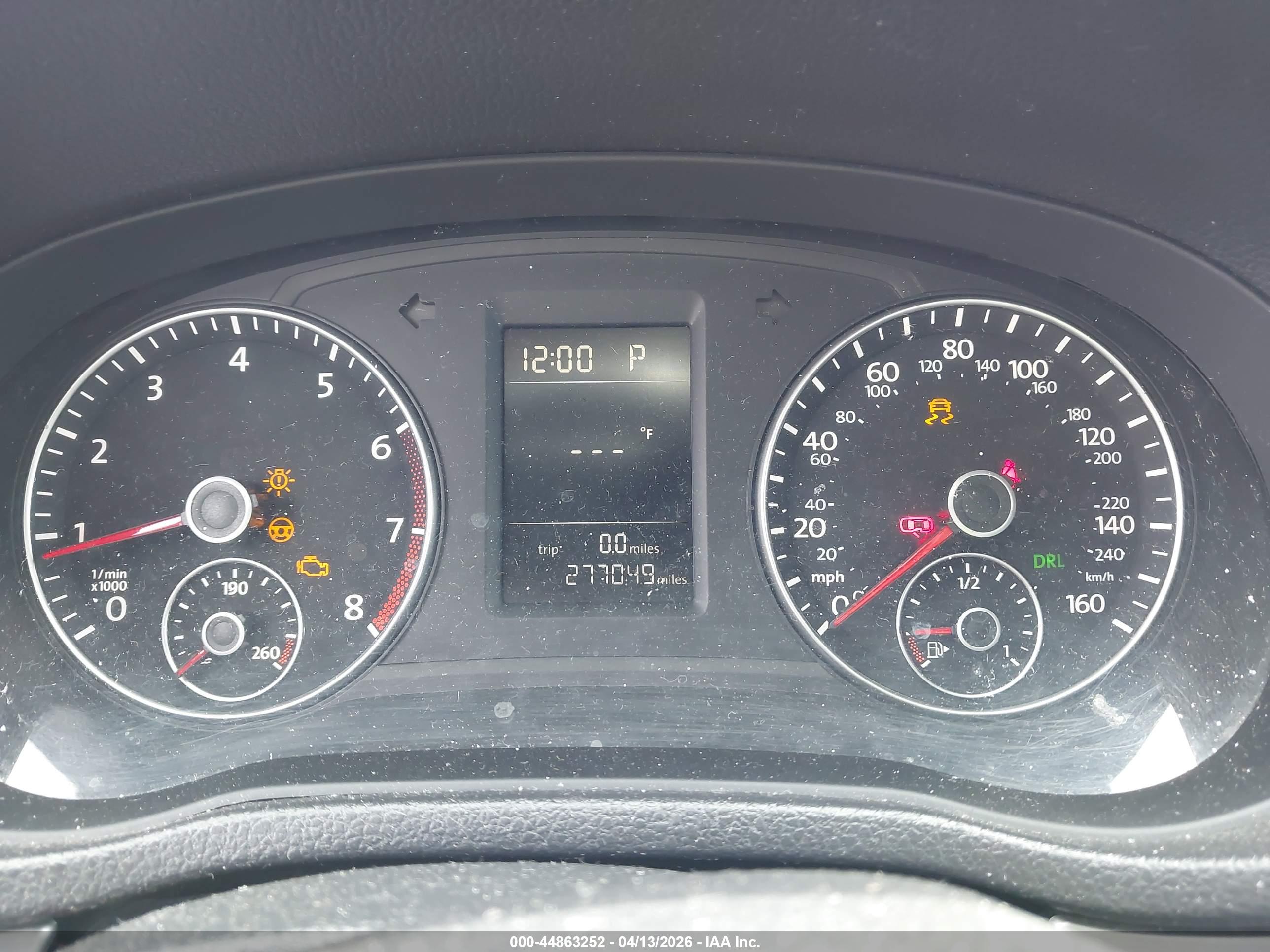 VOLKSWAGEN PASSAT image 7