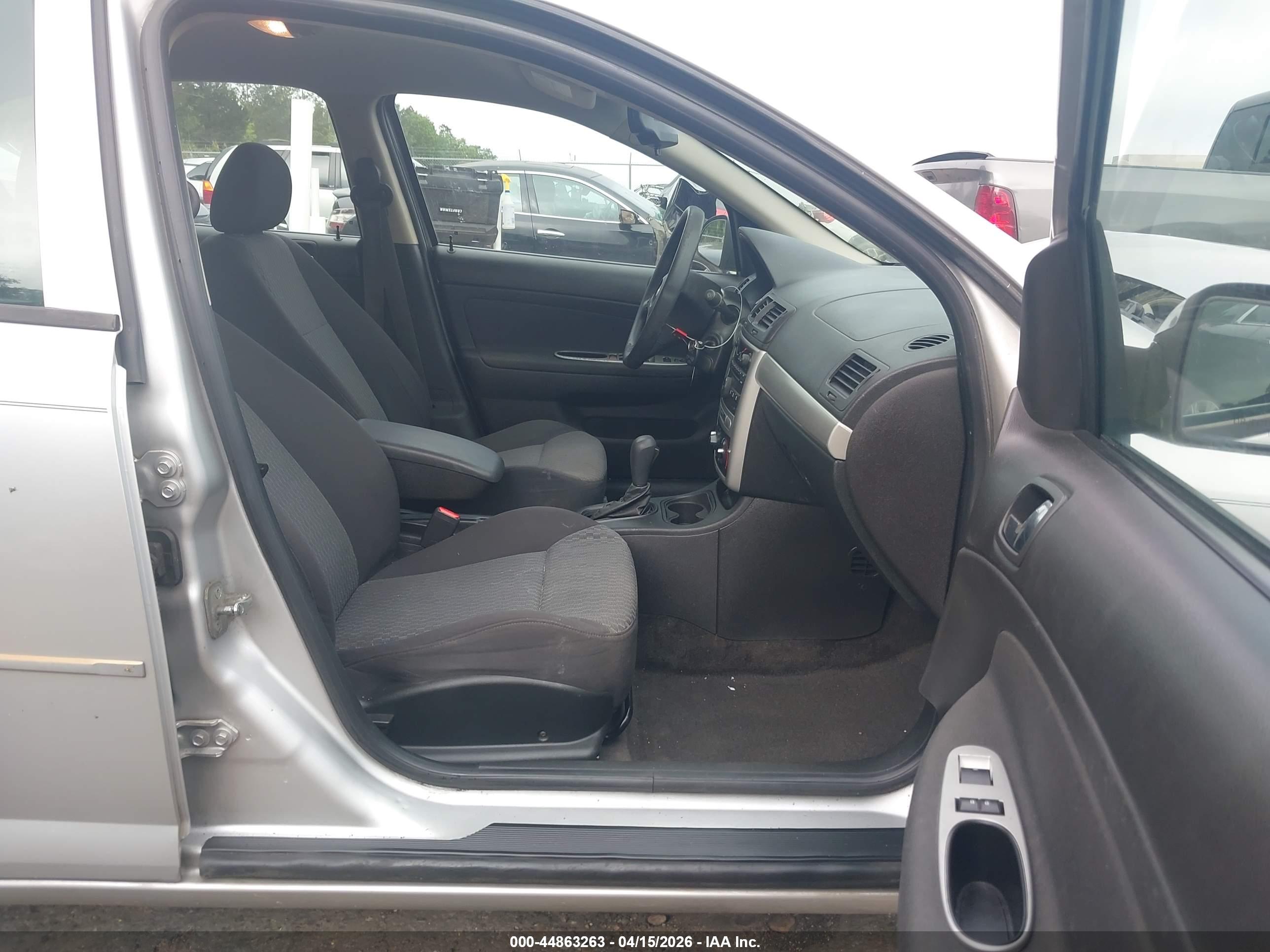 CHEVROLET COBALT image 5