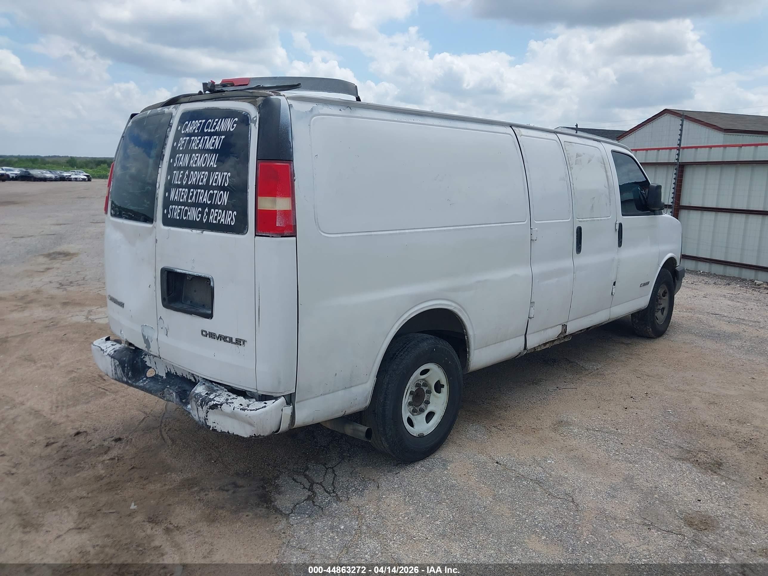 CHEVROLET EXPRESS image 4