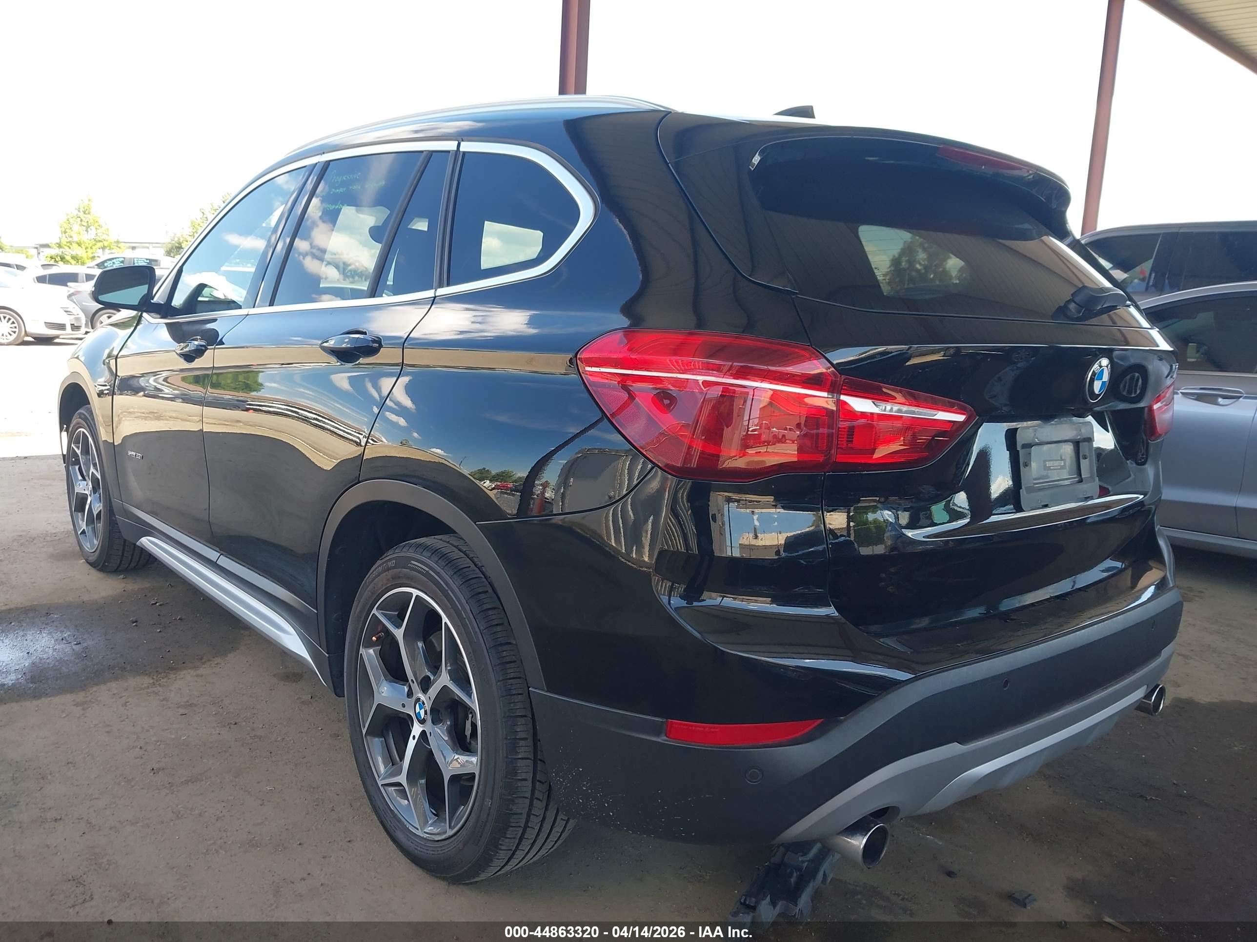 BMW X1 image 3