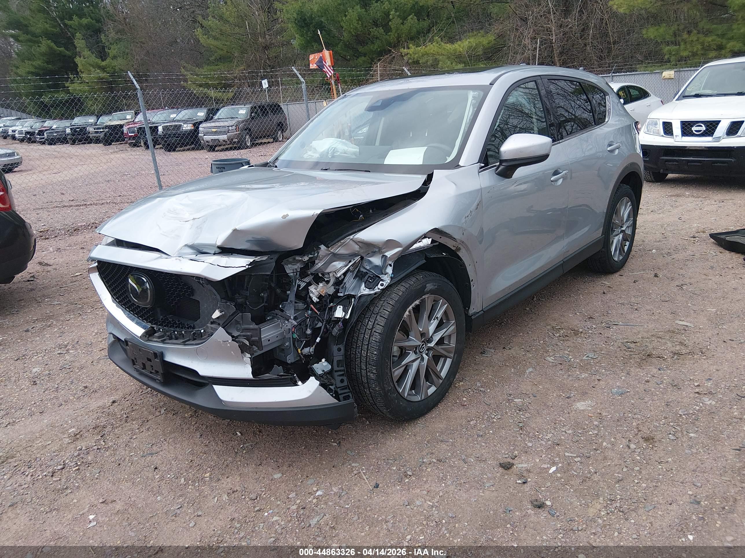 MAZDA CX-5 image 2