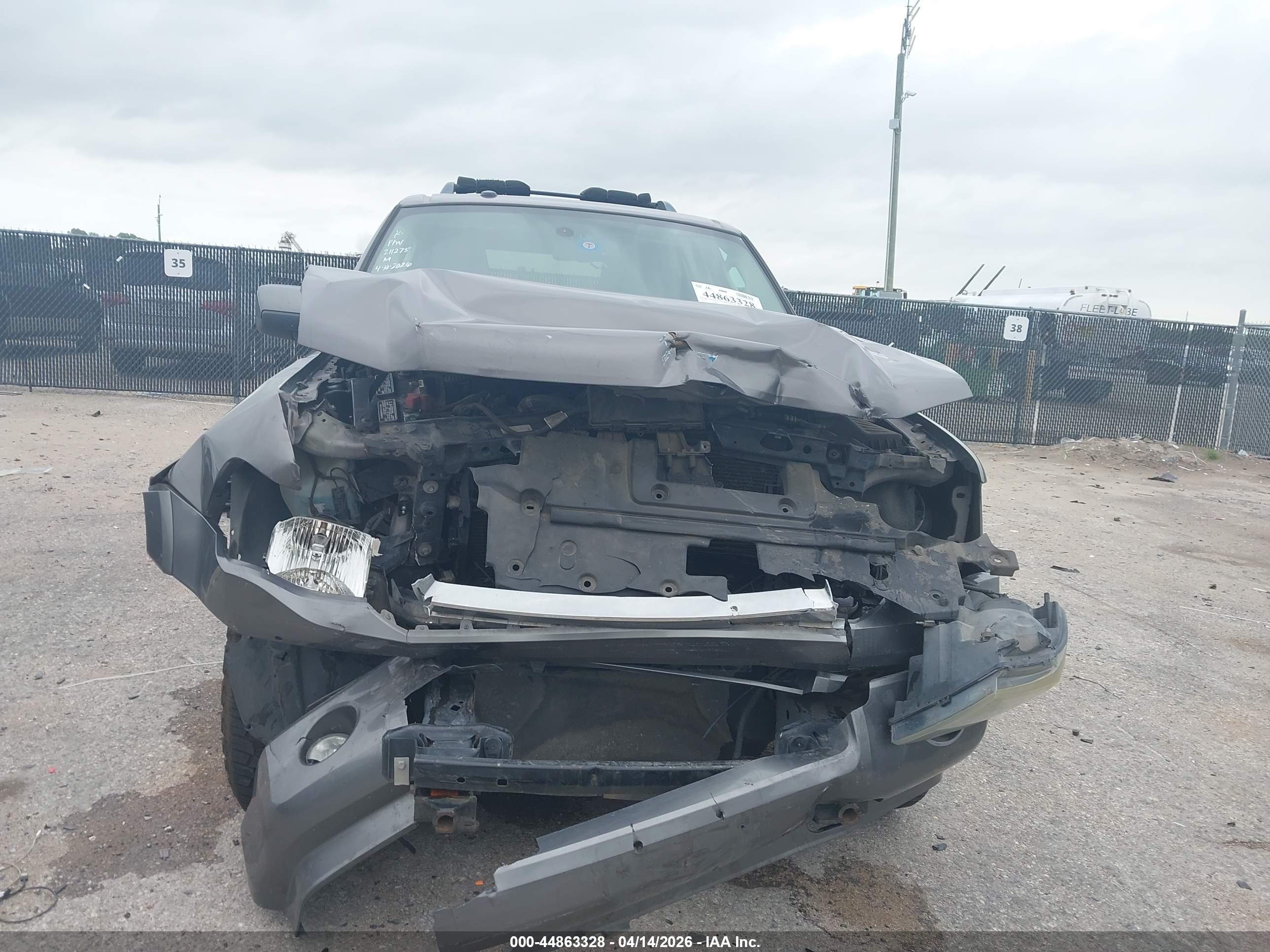 FORD EXPEDITION image 6