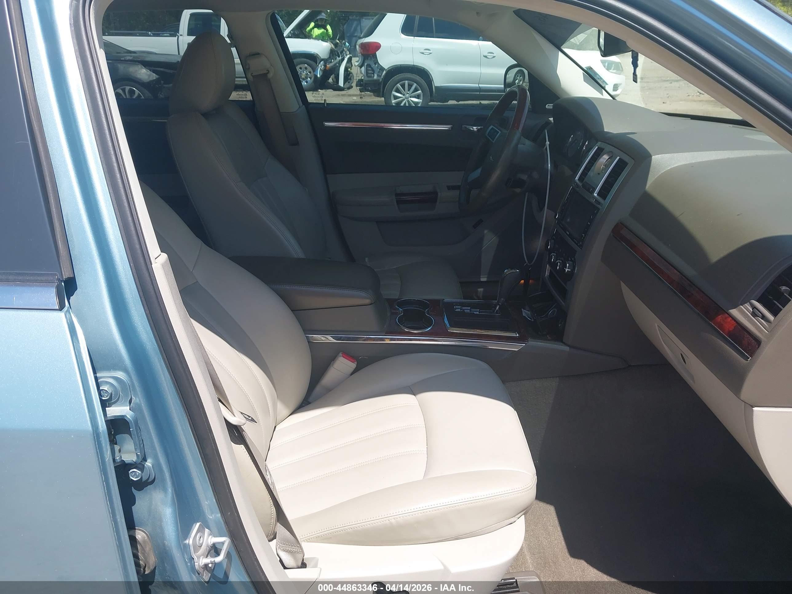 CHRYSLER 300C image 5