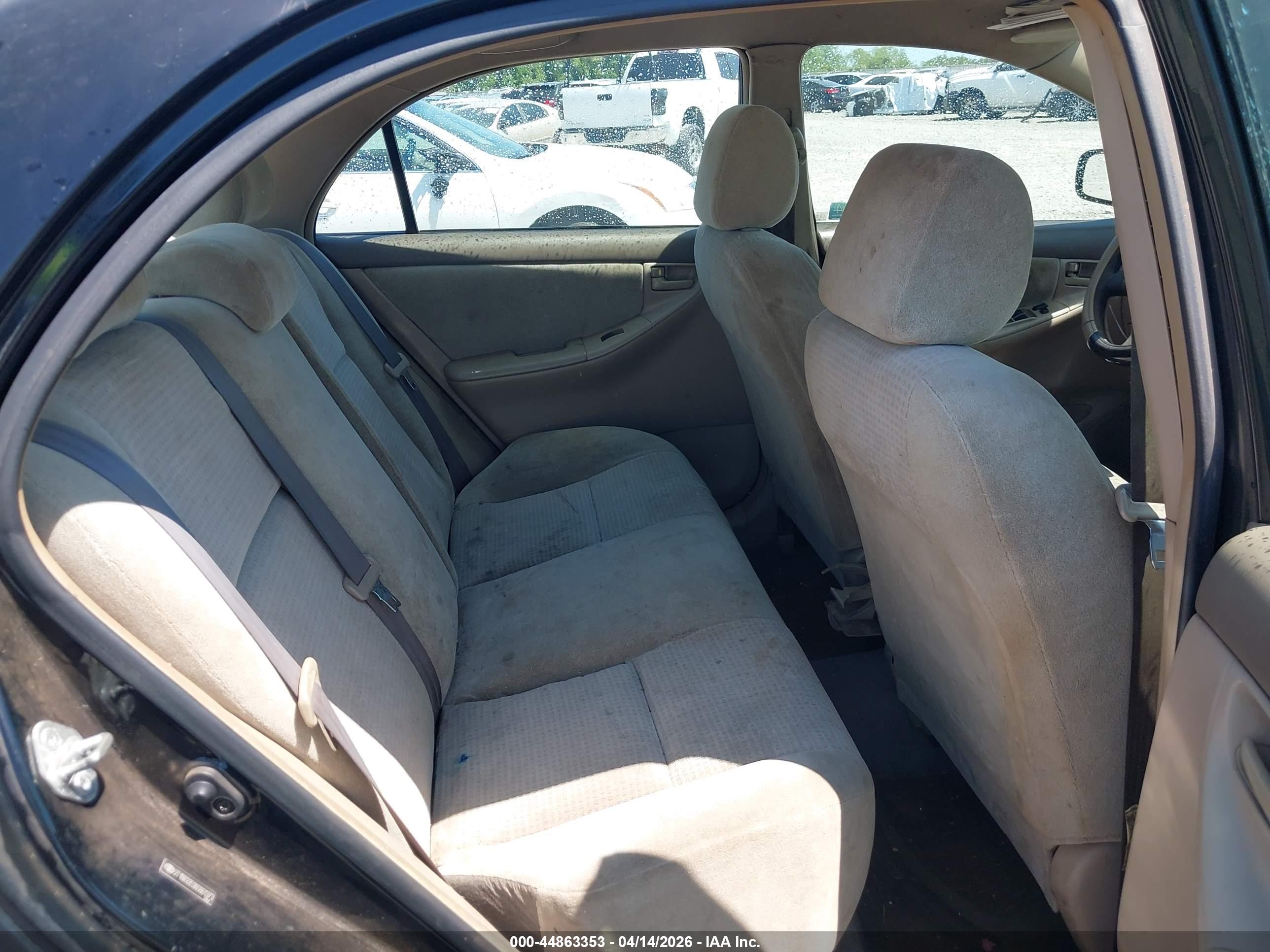 TOYOTA COROLLA image 8