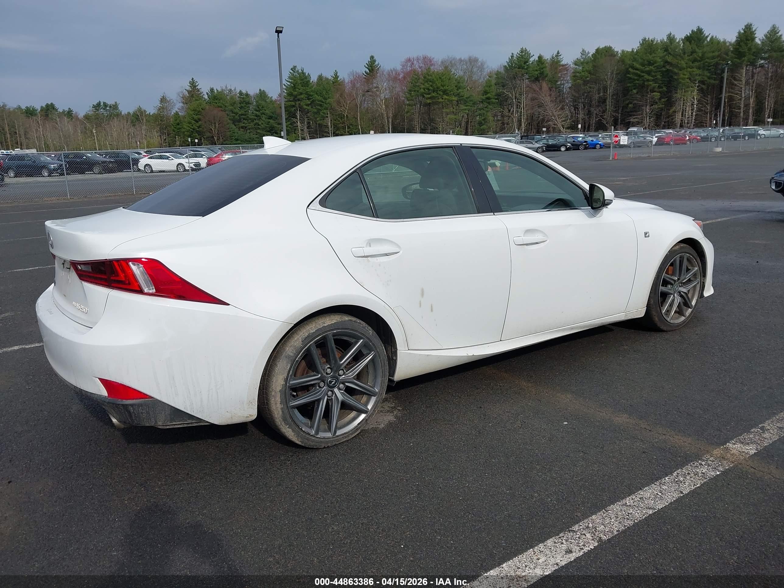 LEXUS IS image 4