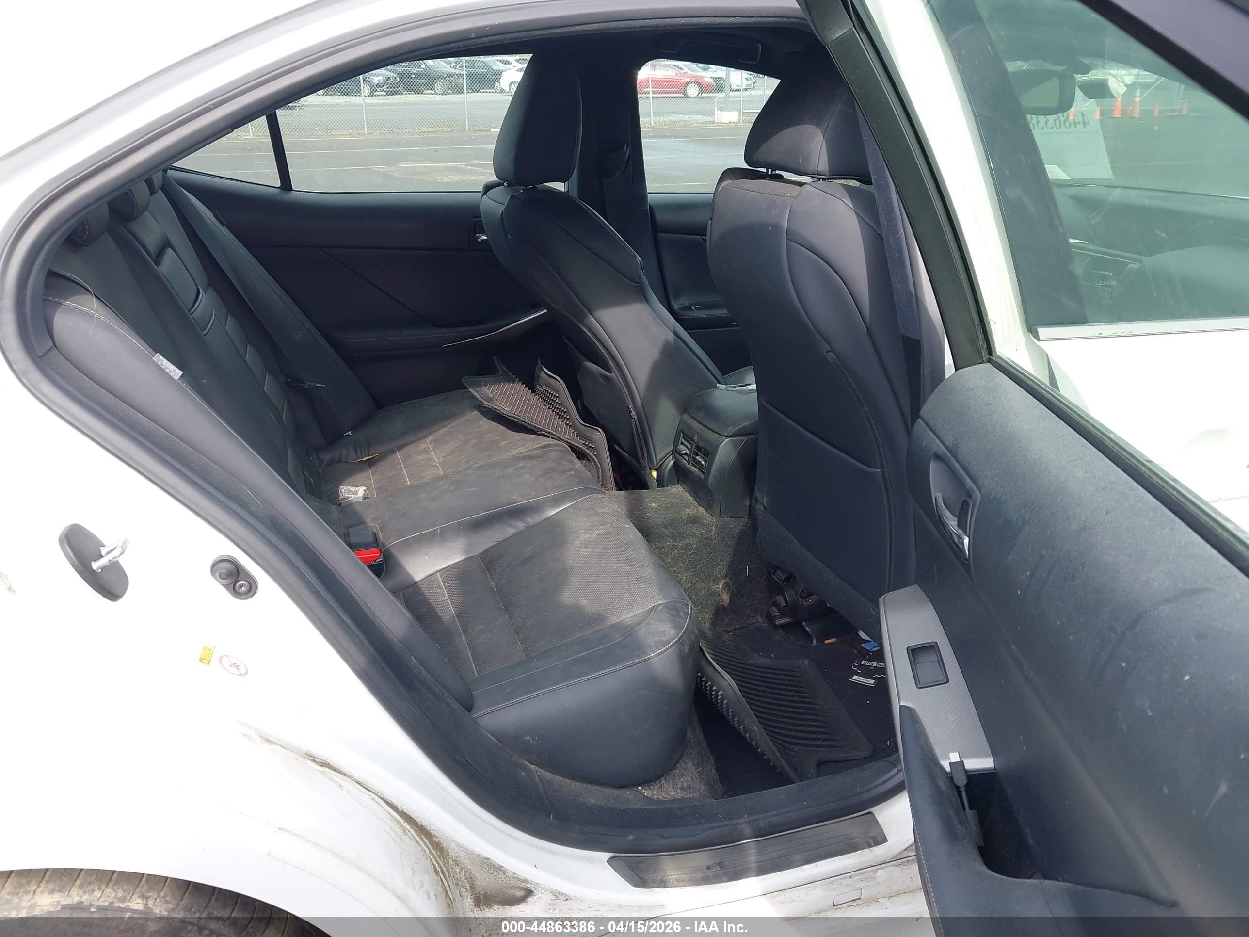 LEXUS IS image 8