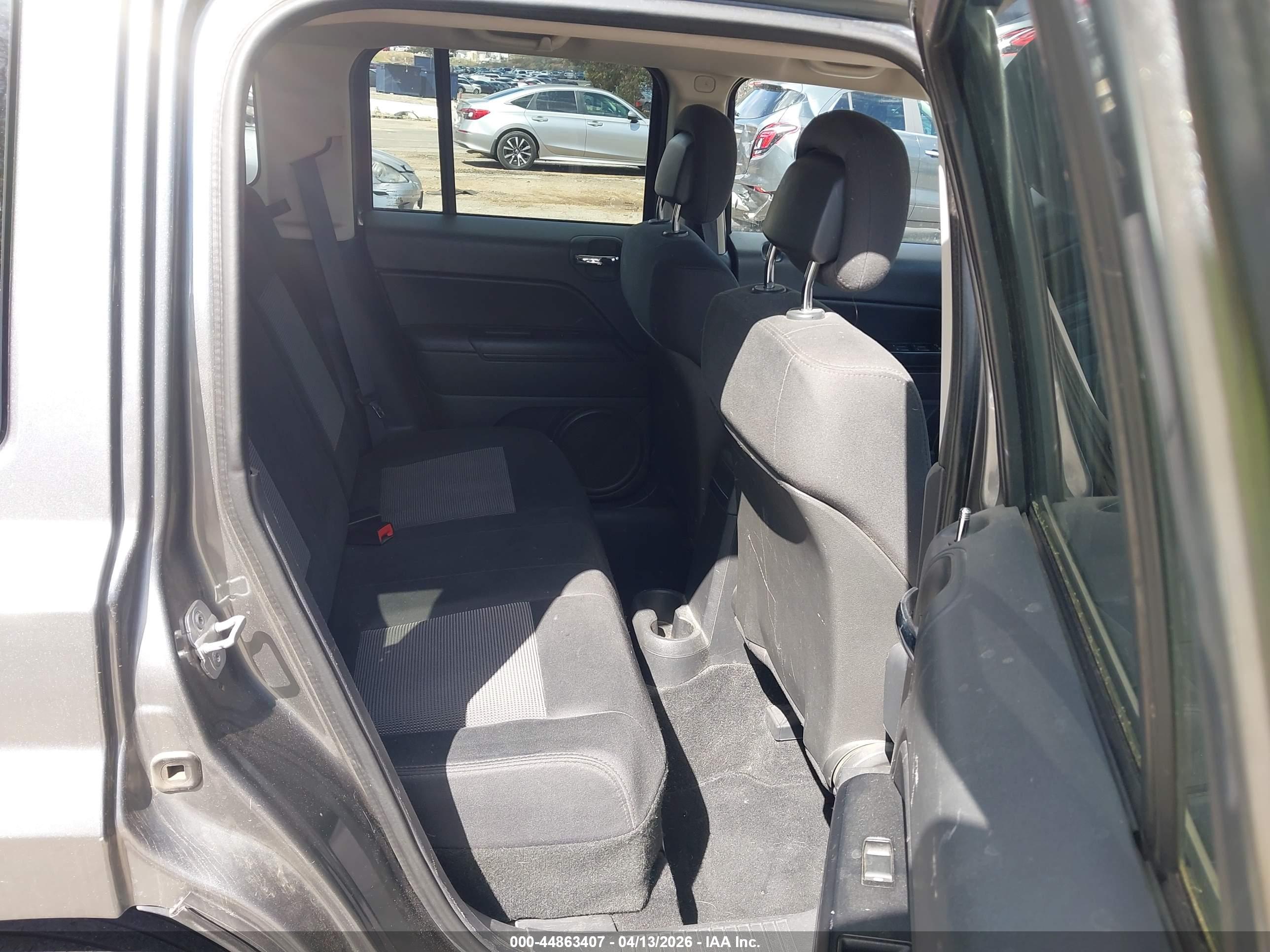 JEEP PATRIOT image 8