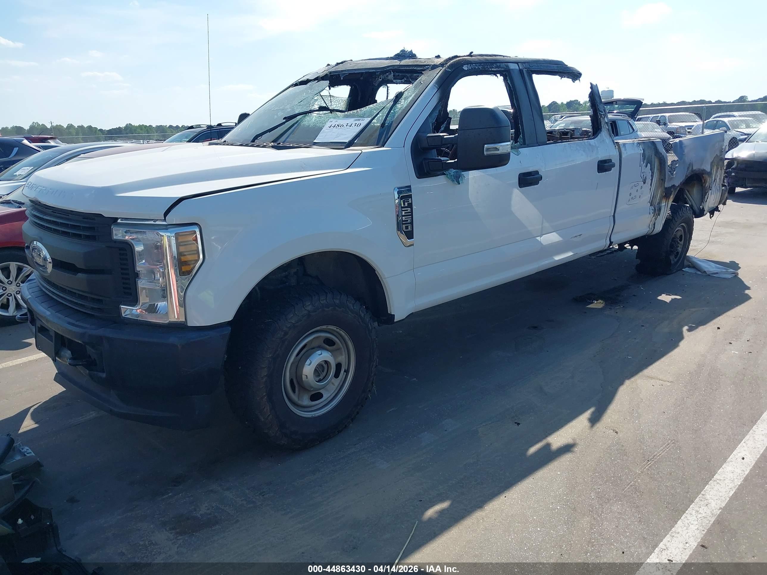 FORD F-250 image 2