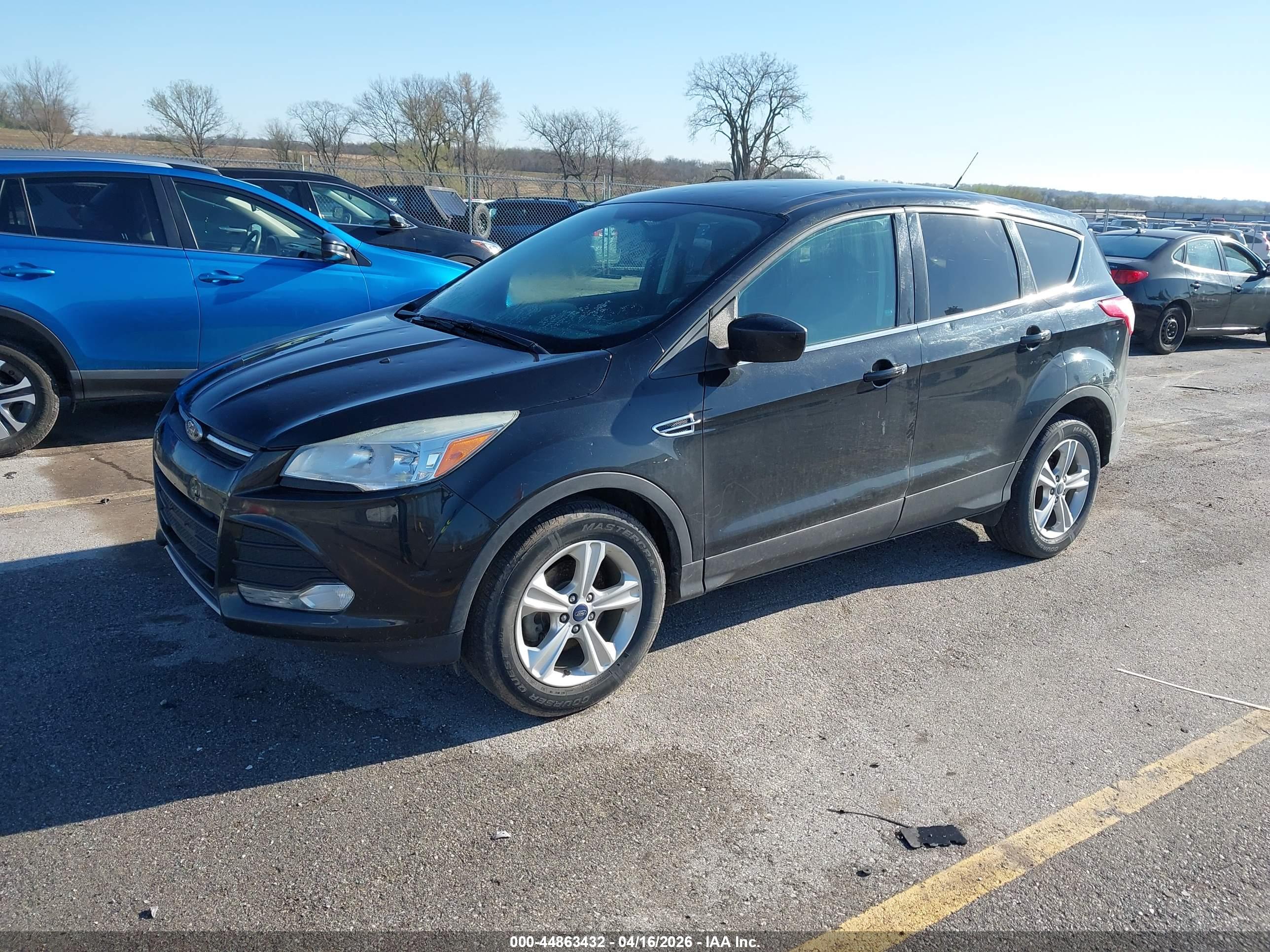 FORD ESCAPE image 2