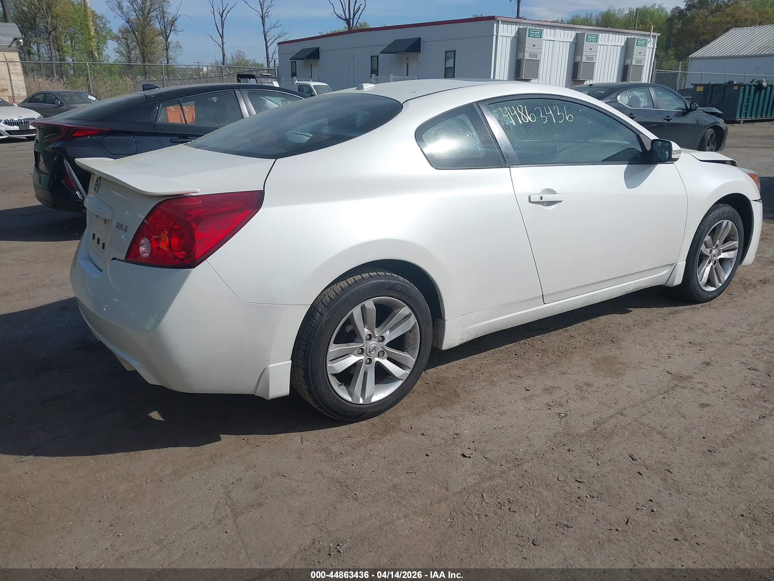 NISSAN ALTIMA image 4