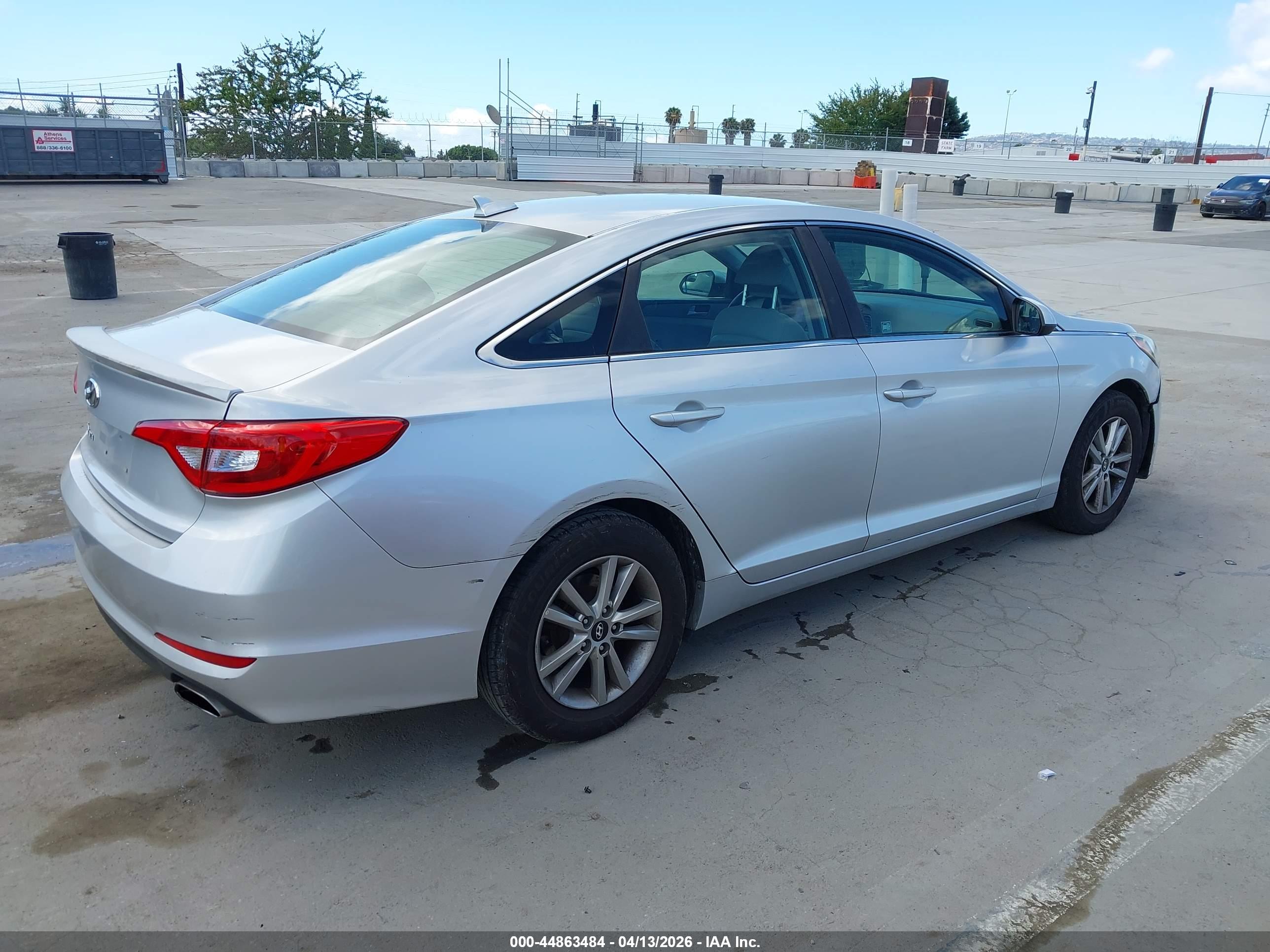 HYUNDAI SONATA image 4