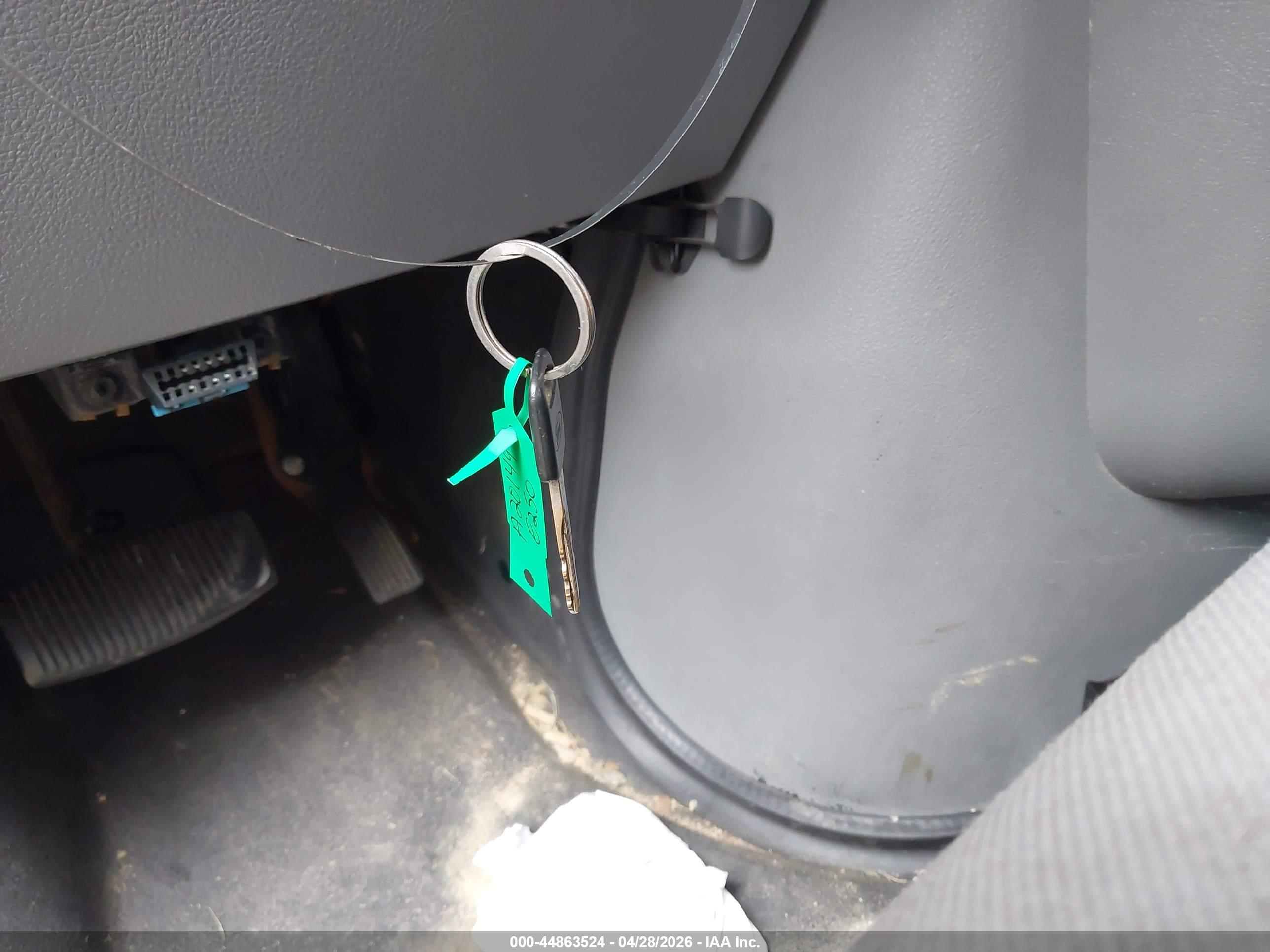 FORD E-250 image 11