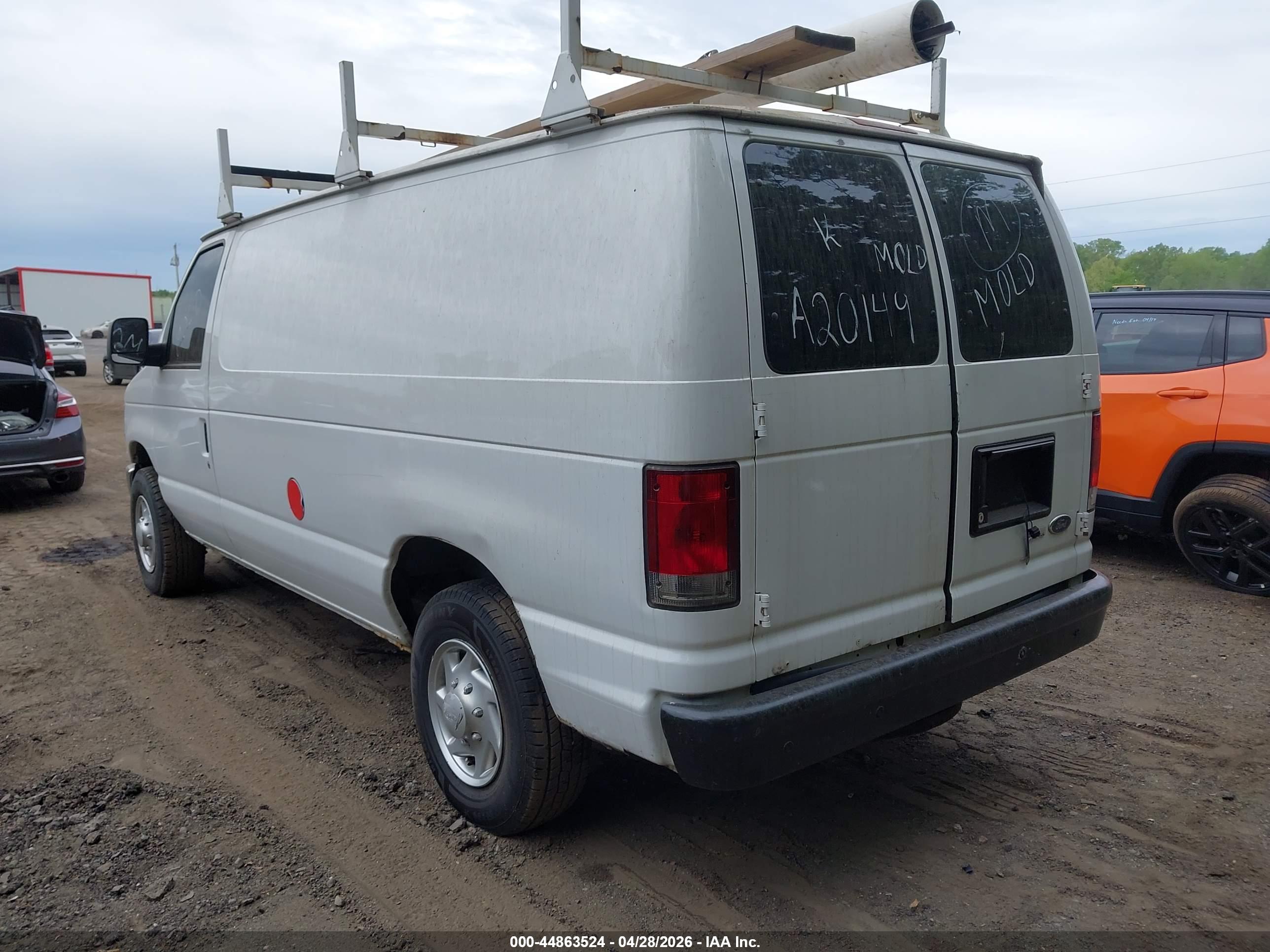 FORD E-250 image 3