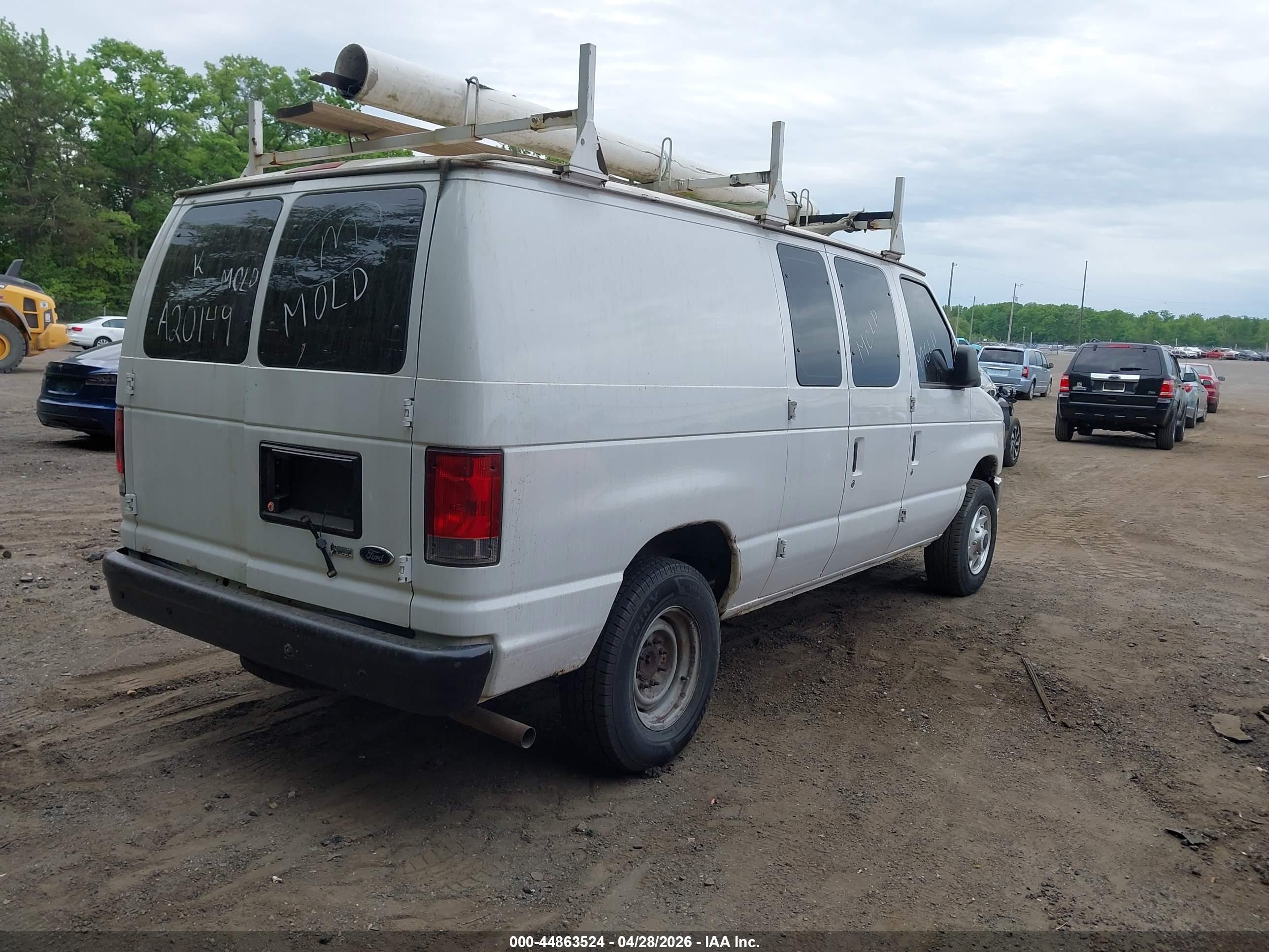 FORD E-250 image 4