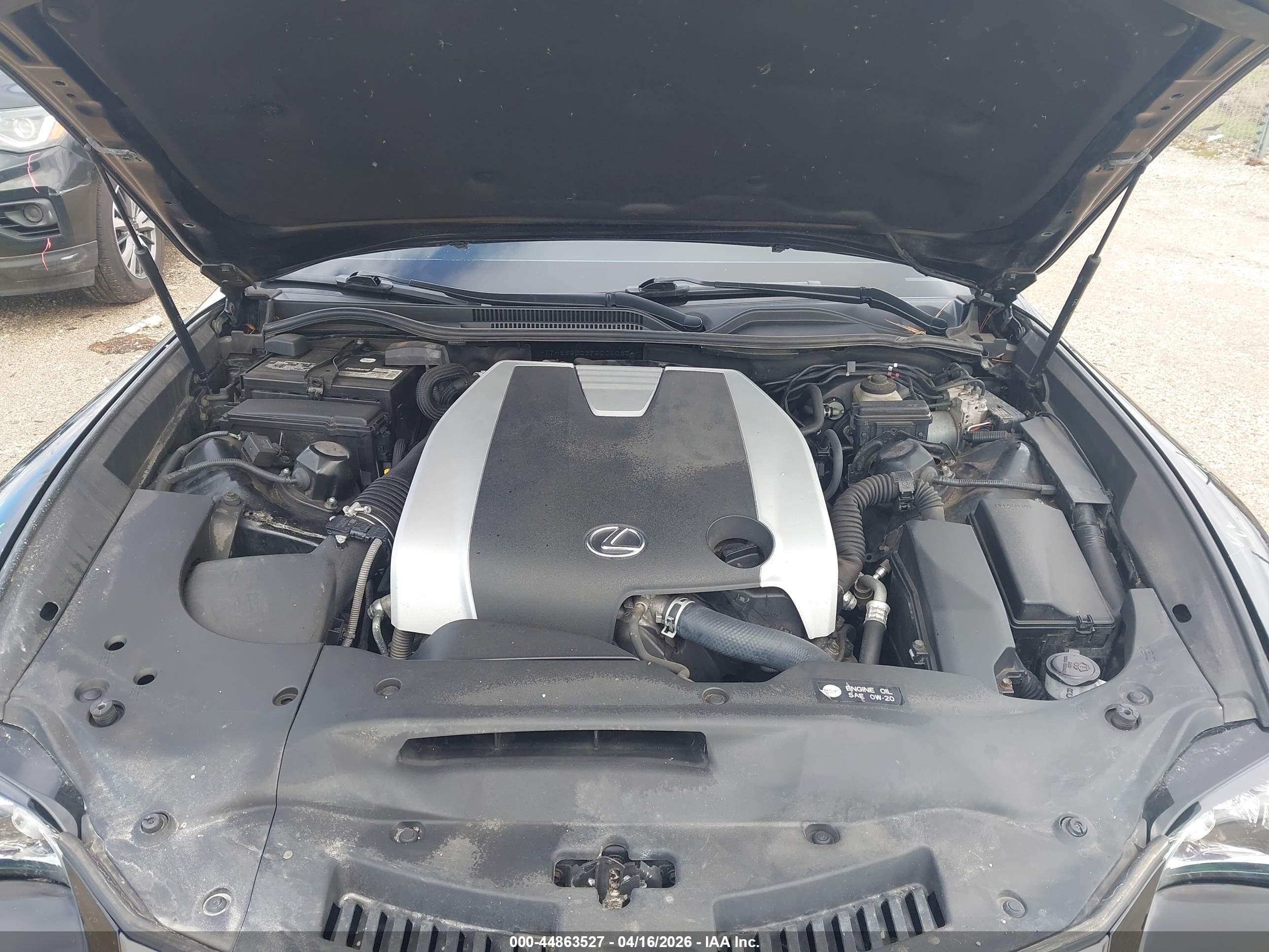 LEXUS RC image 10