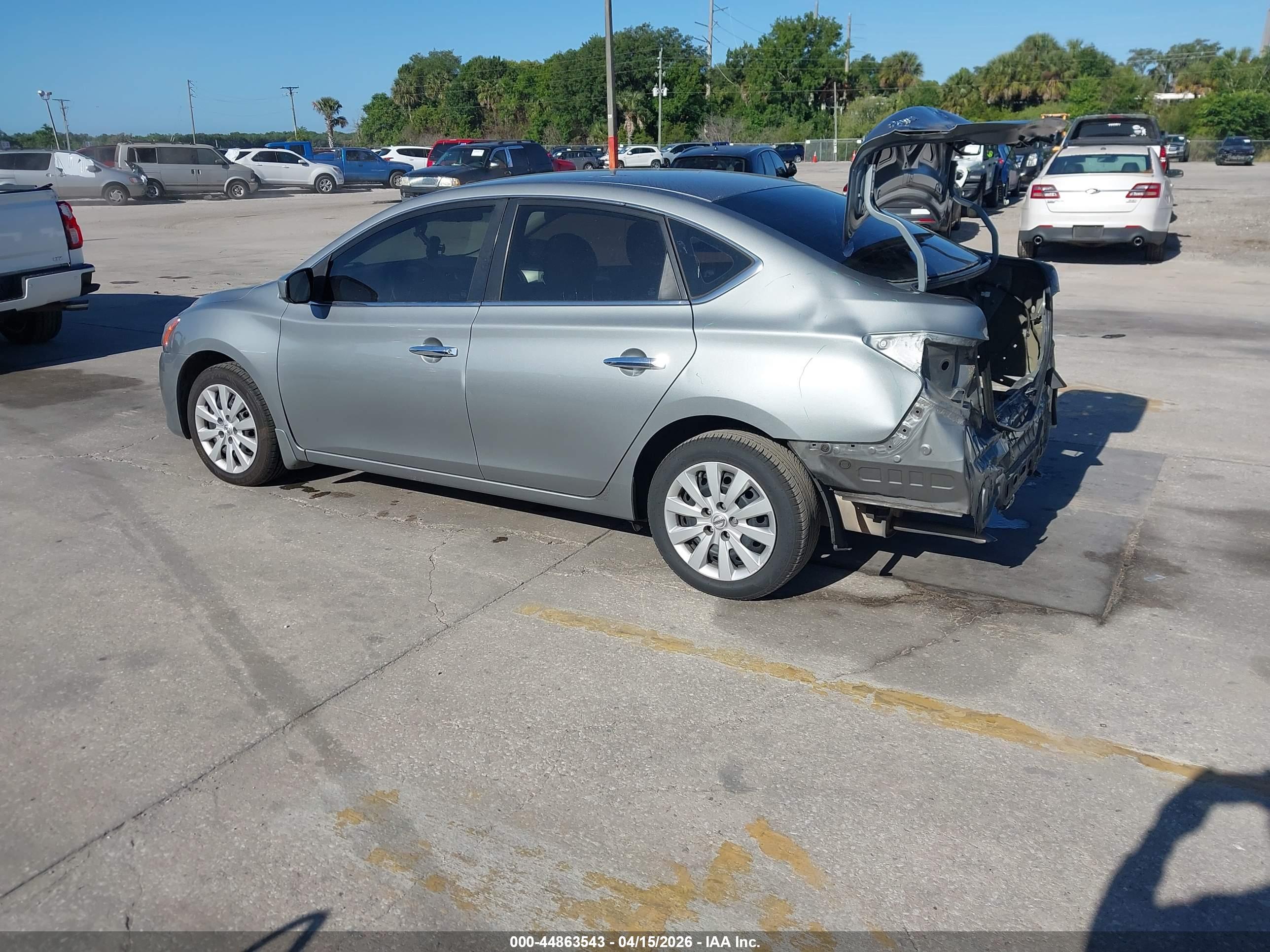 NISSAN SENTRA image 3