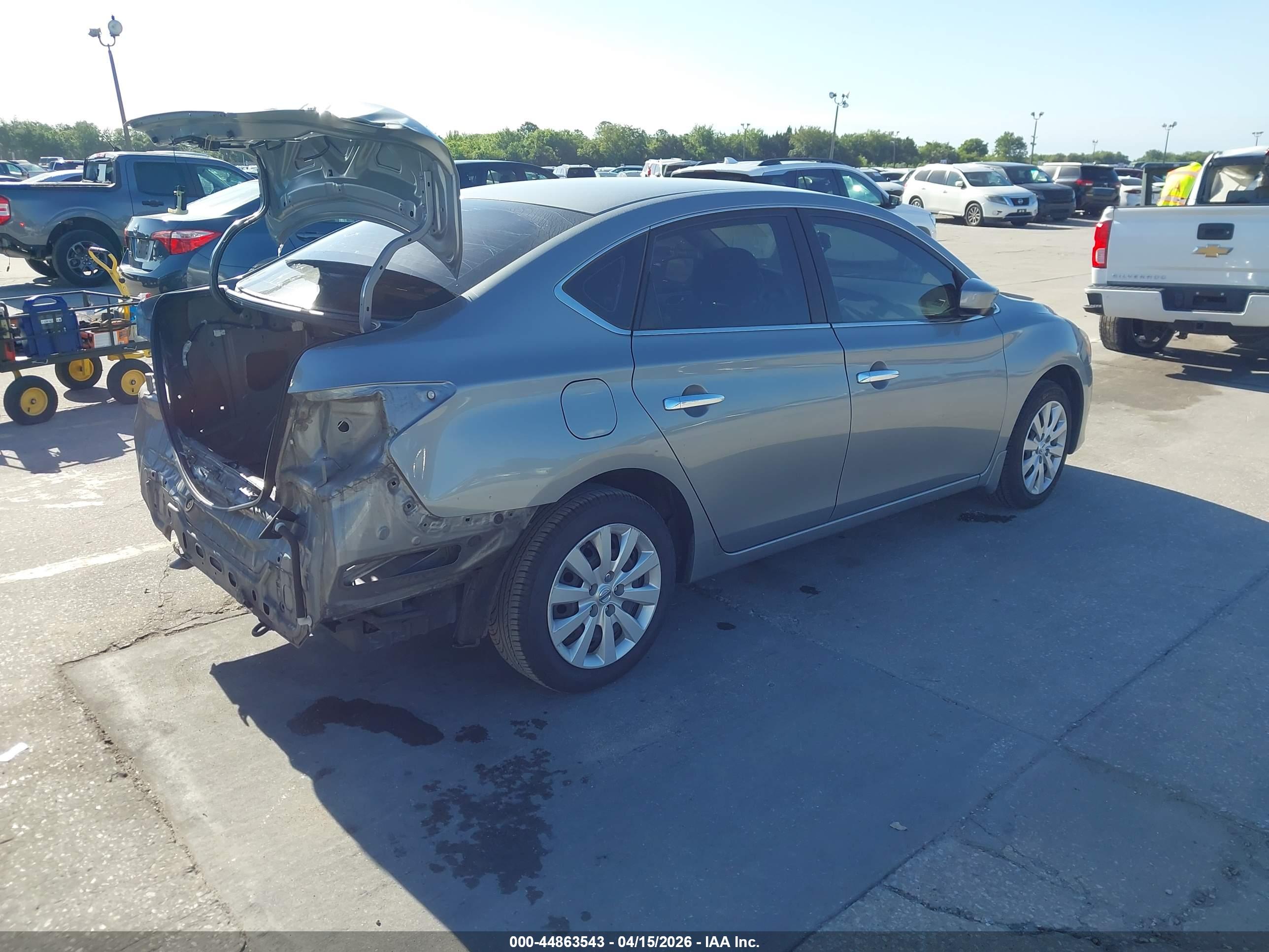 NISSAN SENTRA image 4