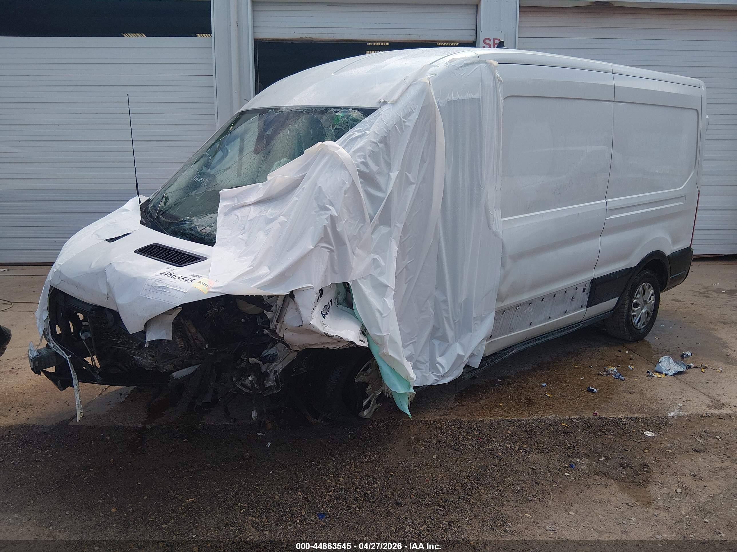 FORD TRANSIT-250 image 2