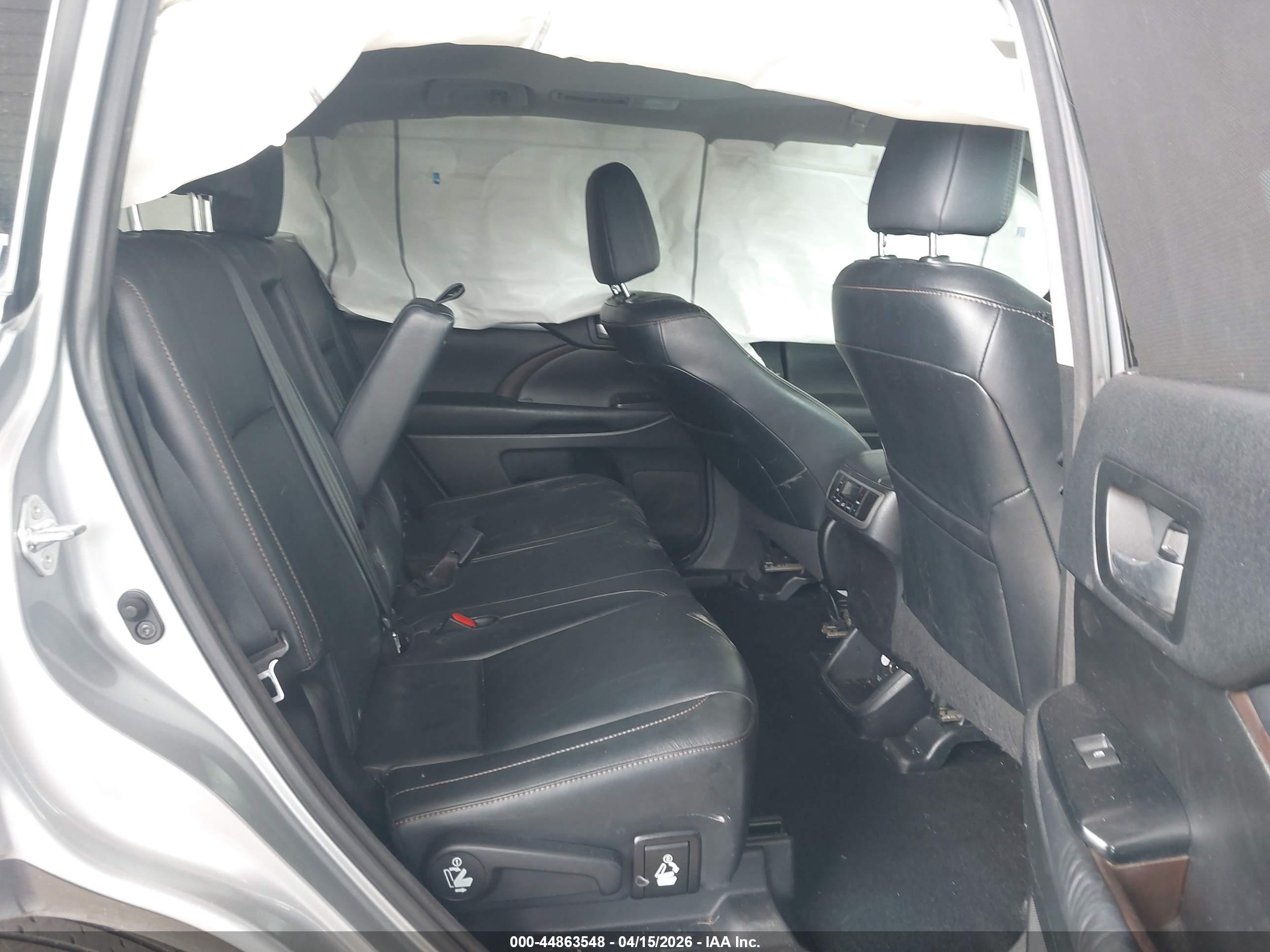 TOYOTA HIGHLANDER image 8