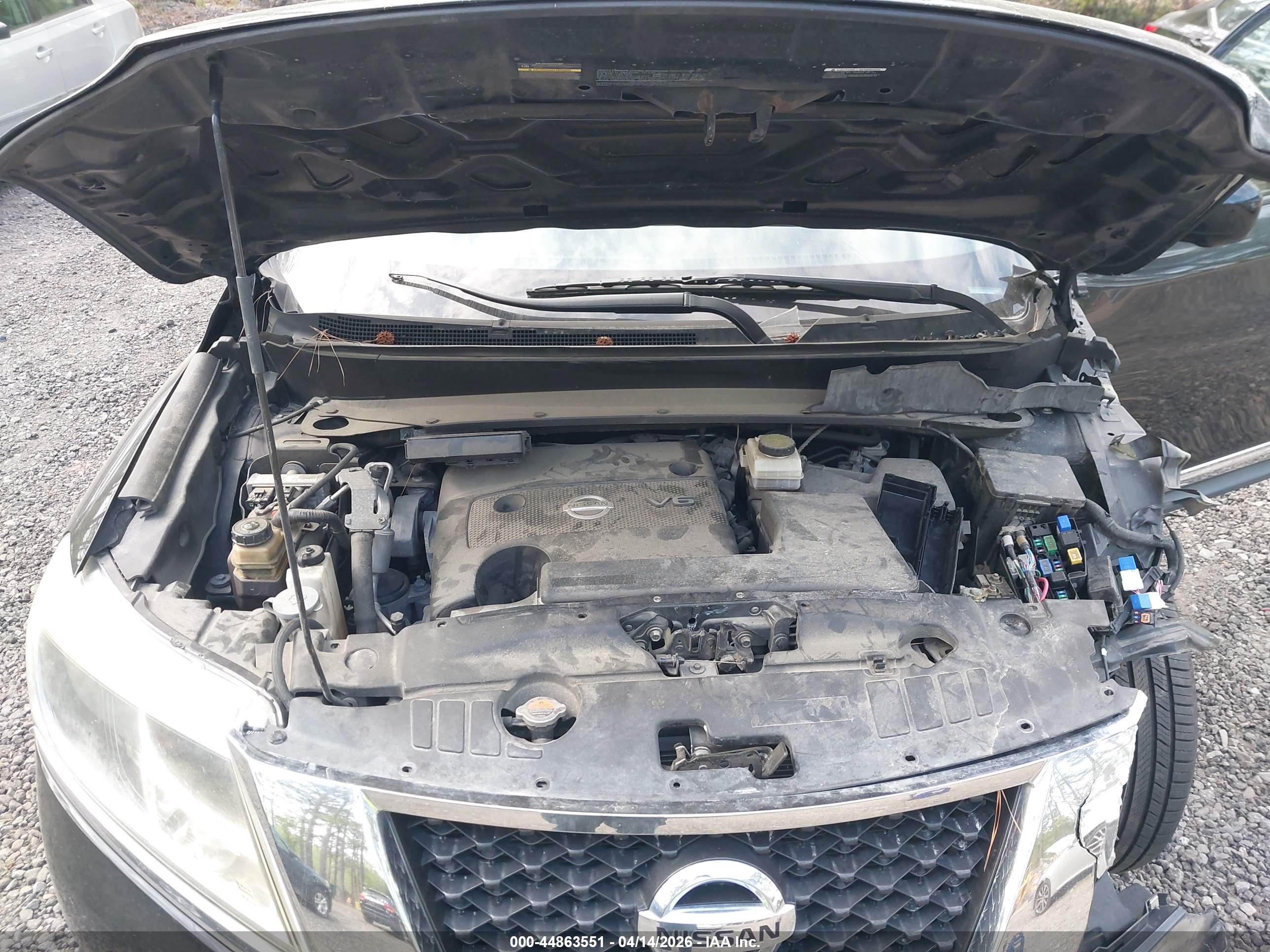 NISSAN PATHFINDER image 10