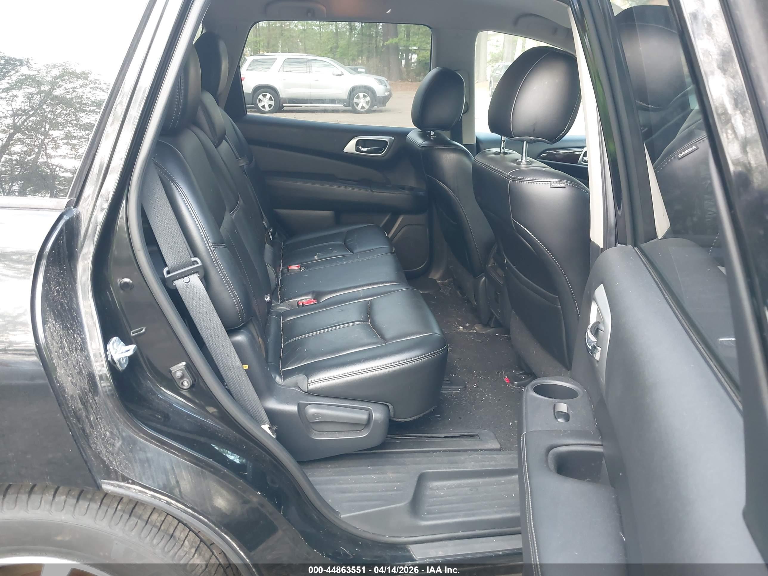 NISSAN PATHFINDER image 8