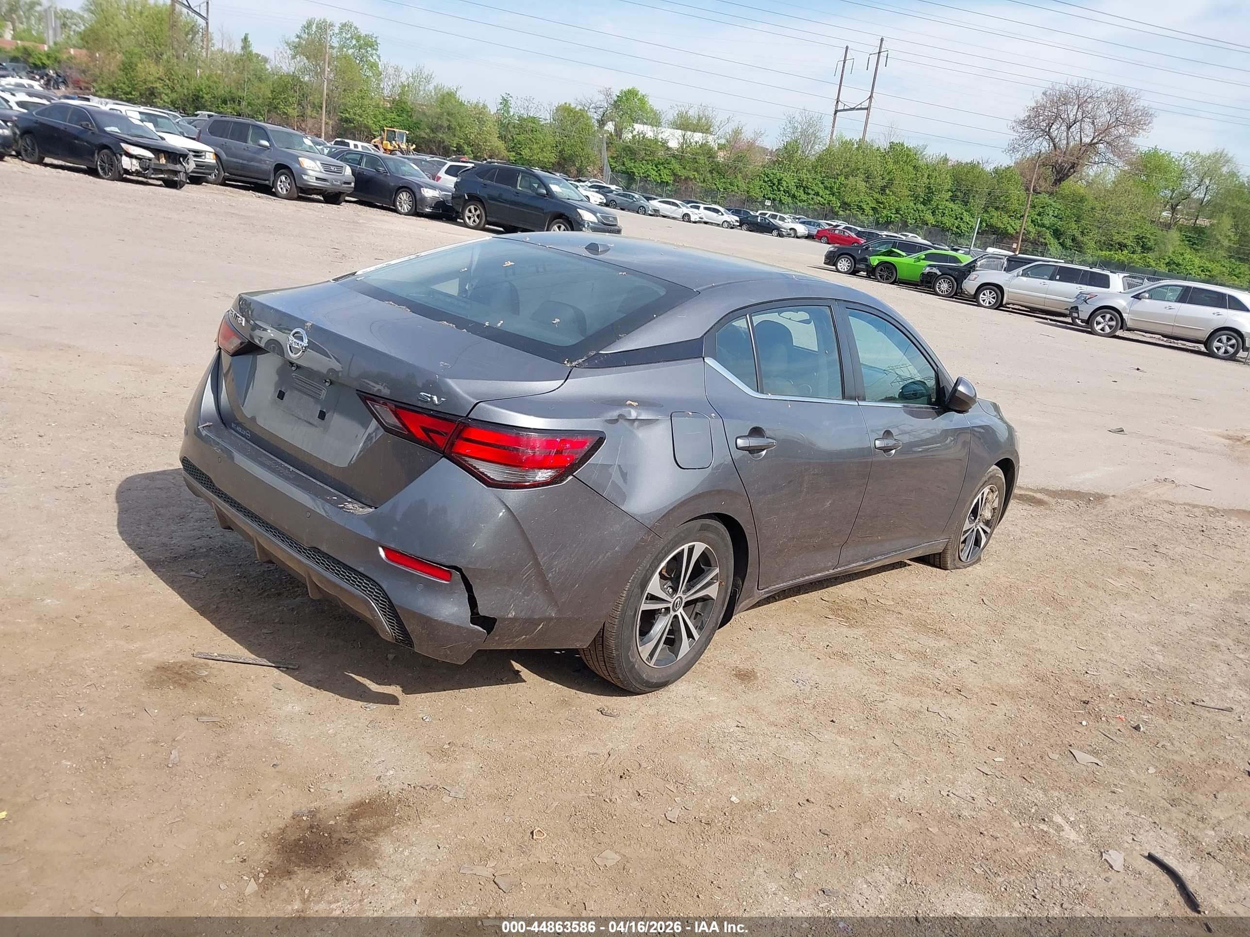 NISSAN SENTRA image 4