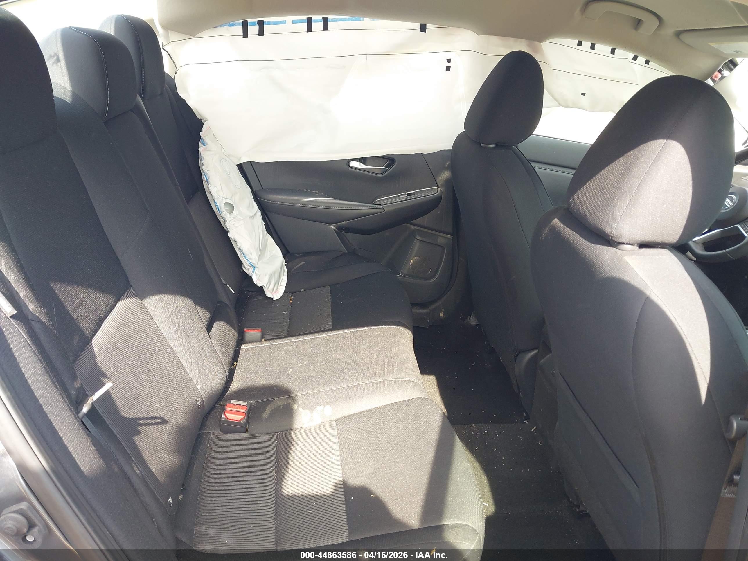 NISSAN SENTRA image 8