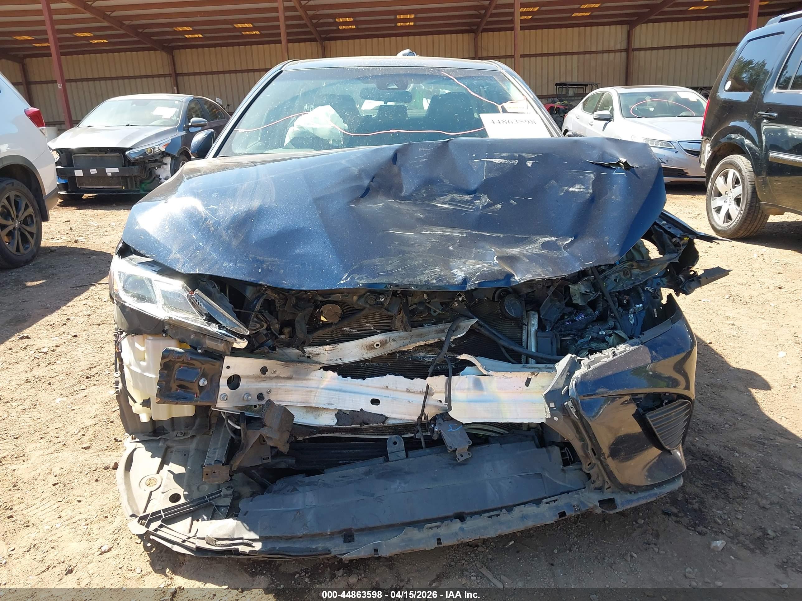 TOYOTA CAMRY image 6