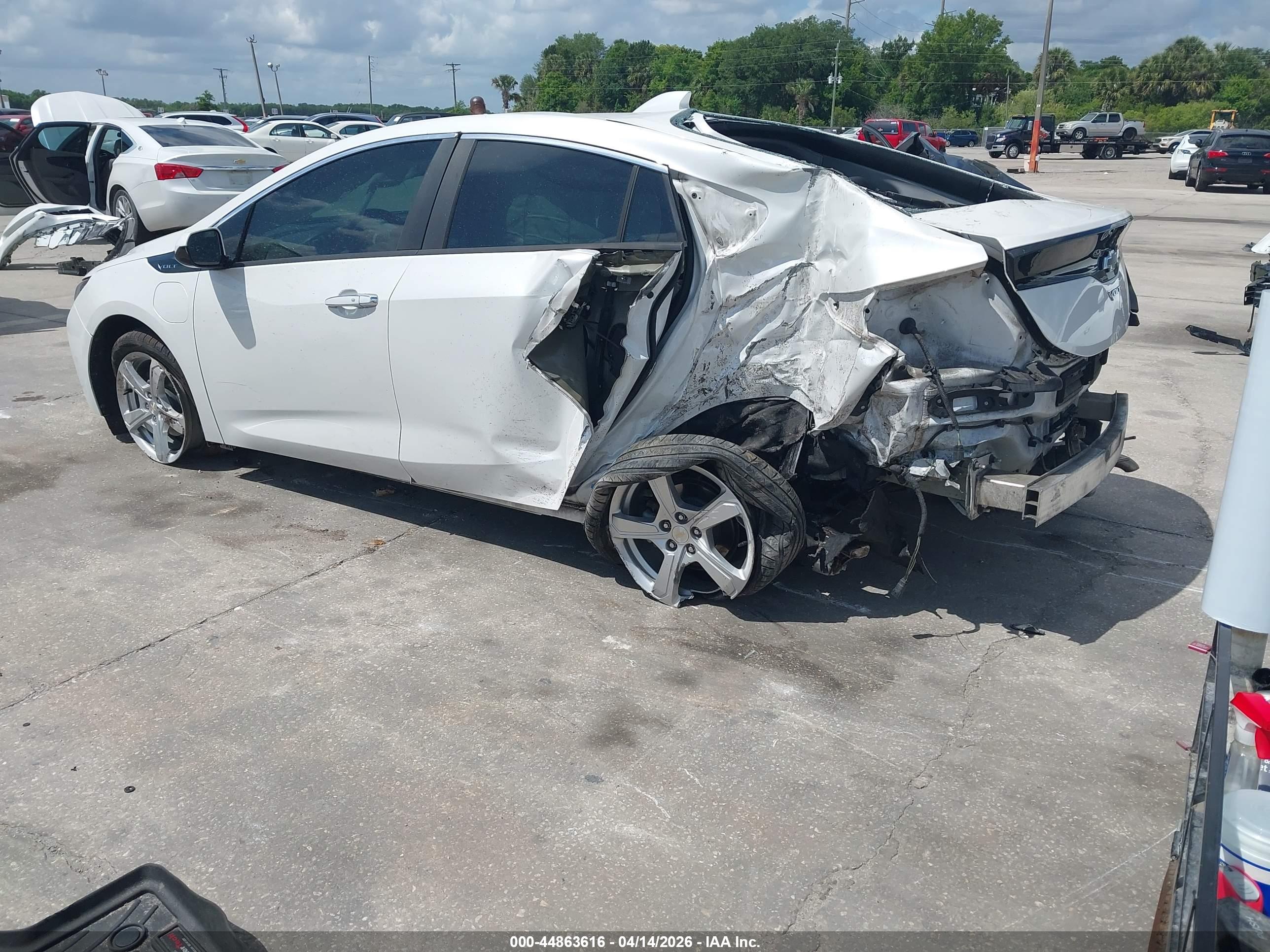 CHEVROLET VOLT image 3