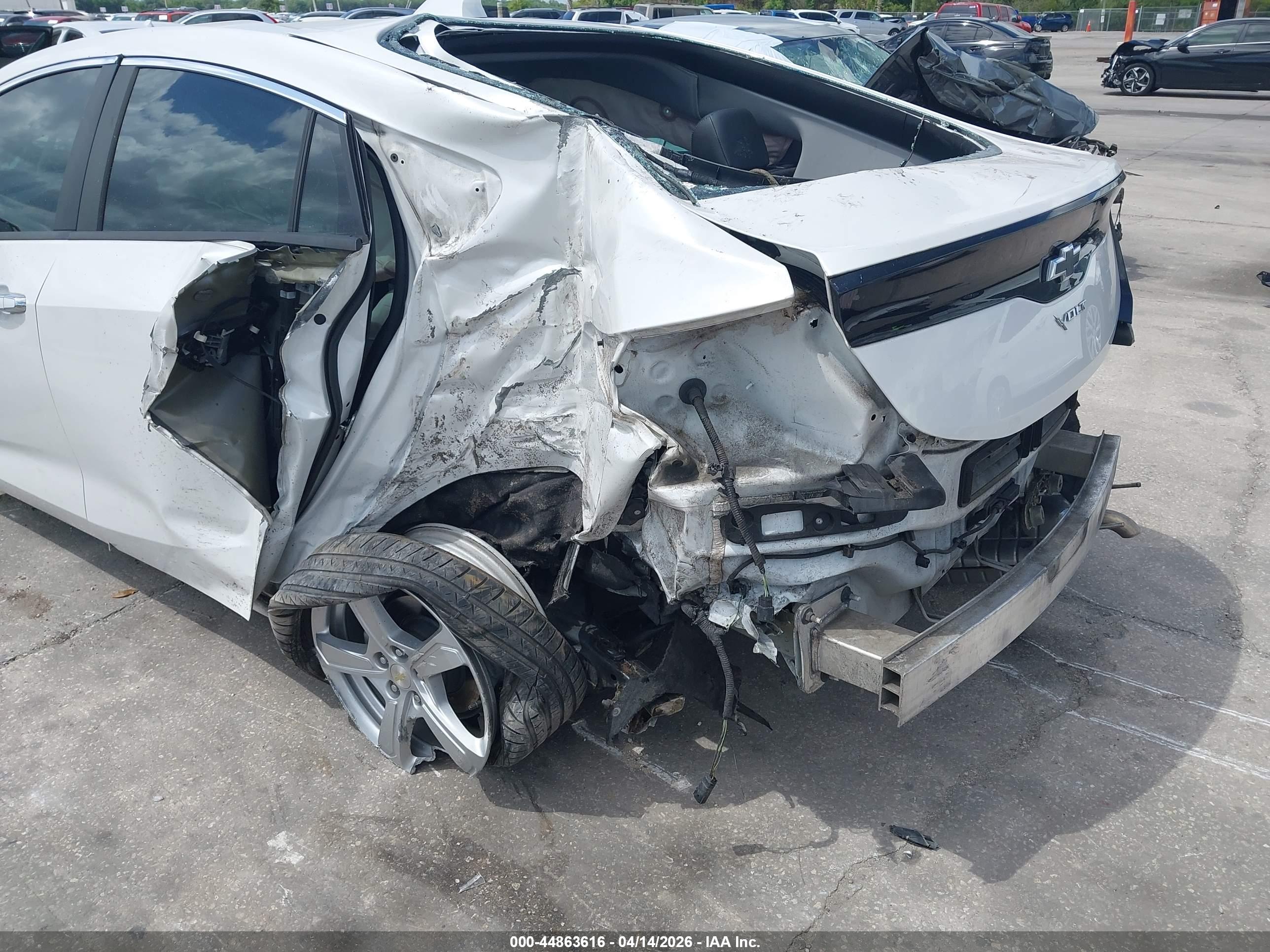 CHEVROLET VOLT image 6