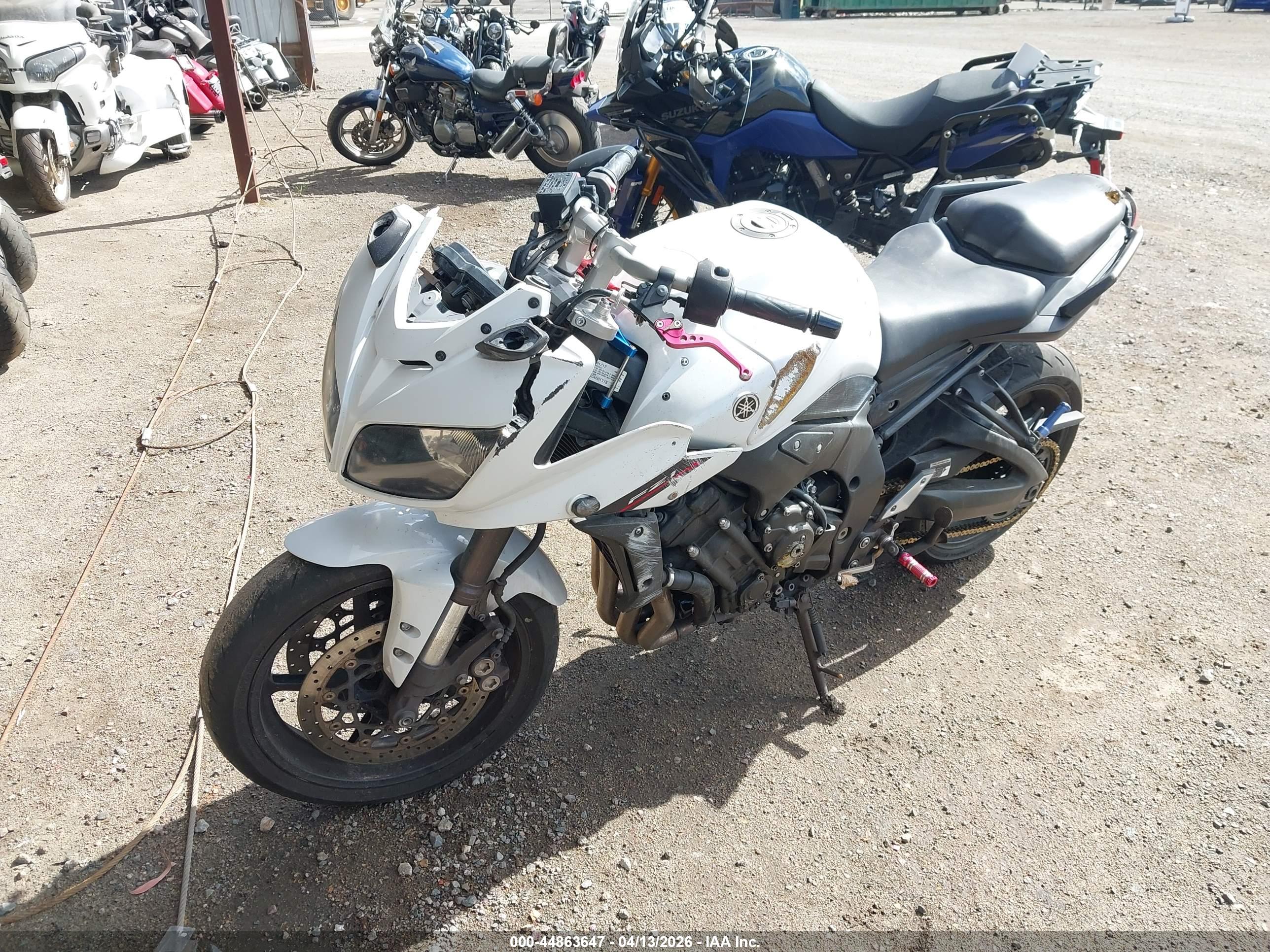 YAMAHA FZ1 image 2