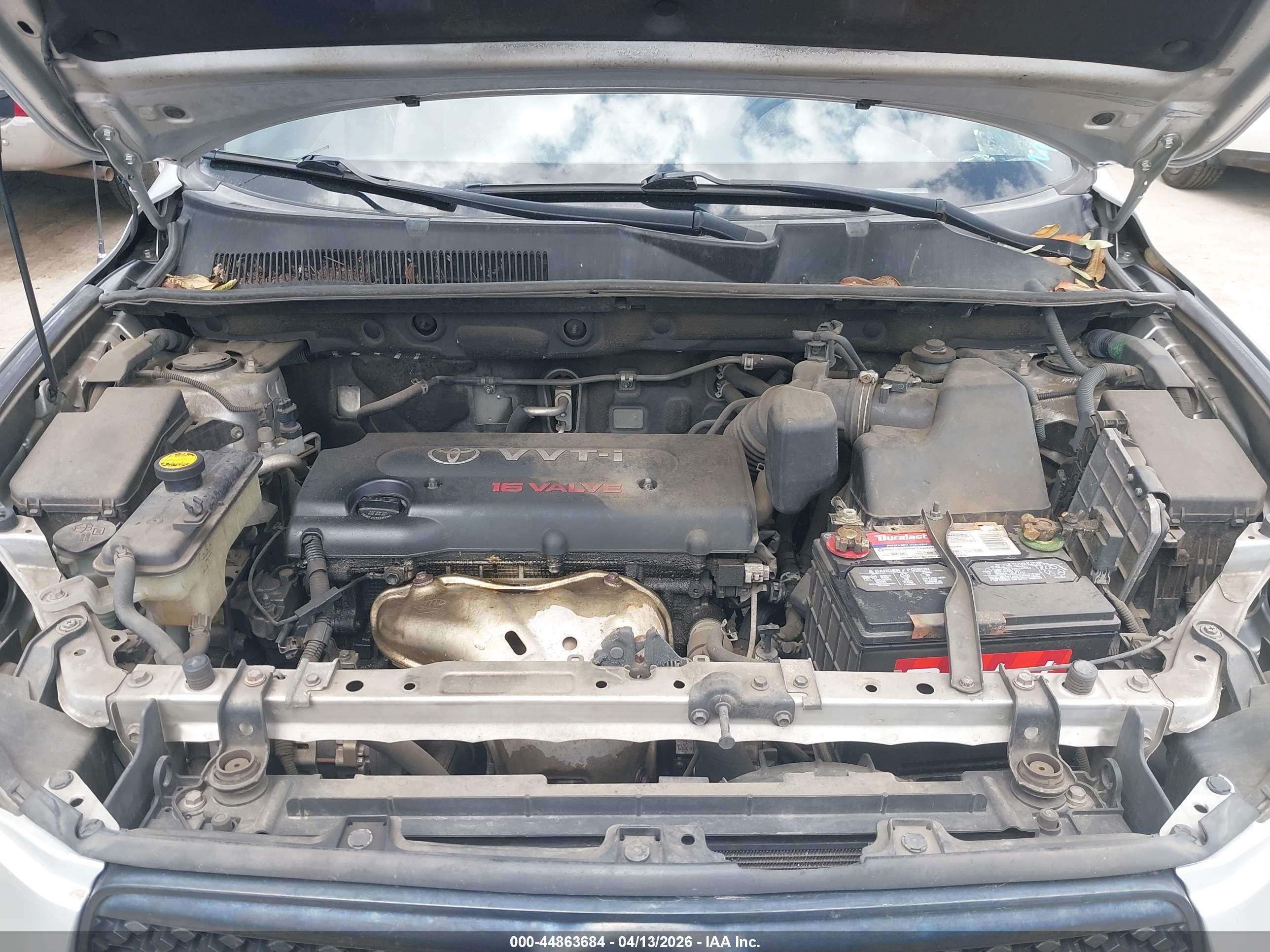 TOYOTA RAV4 image 10