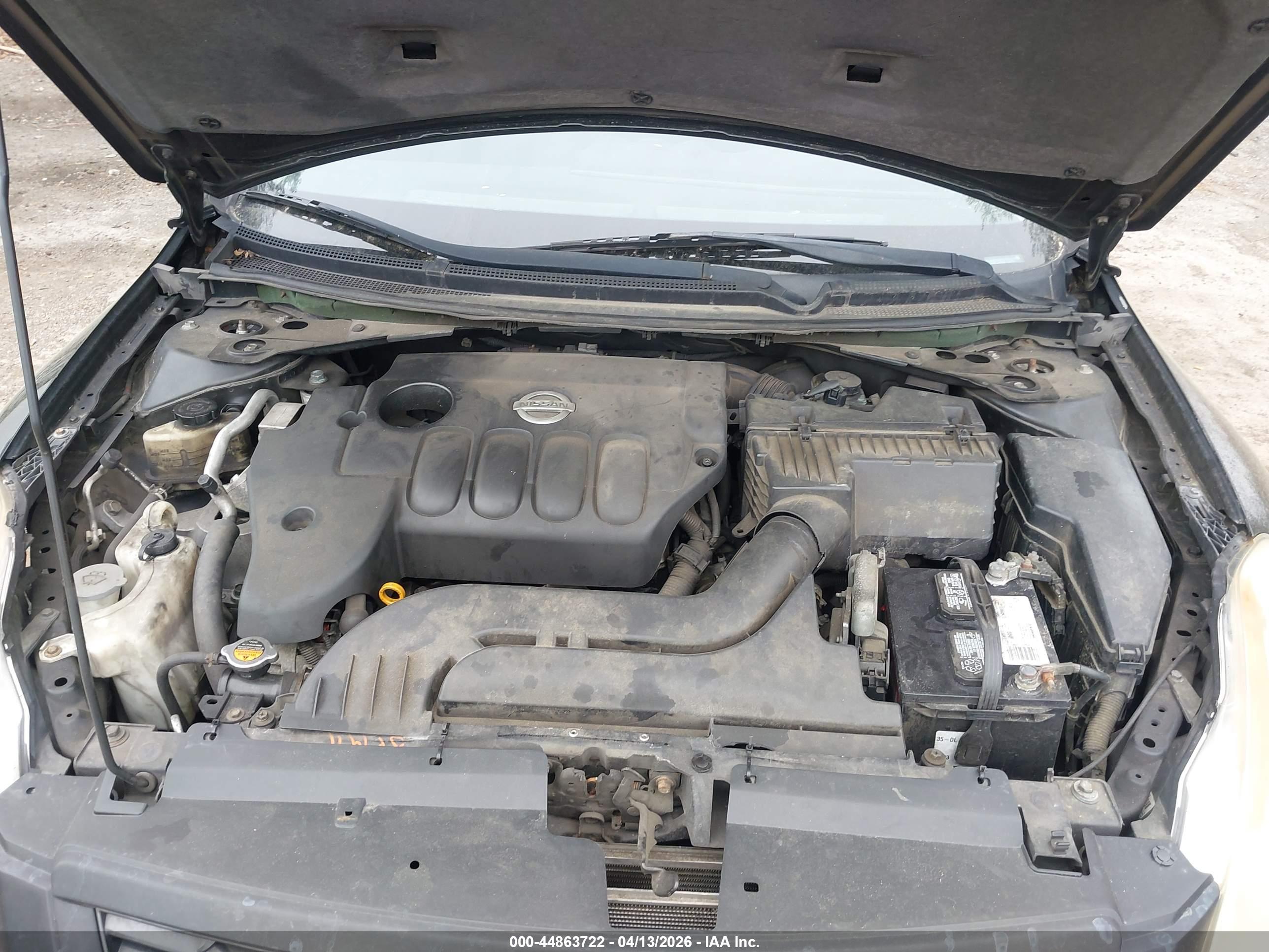 NISSAN ALTIMA image 10