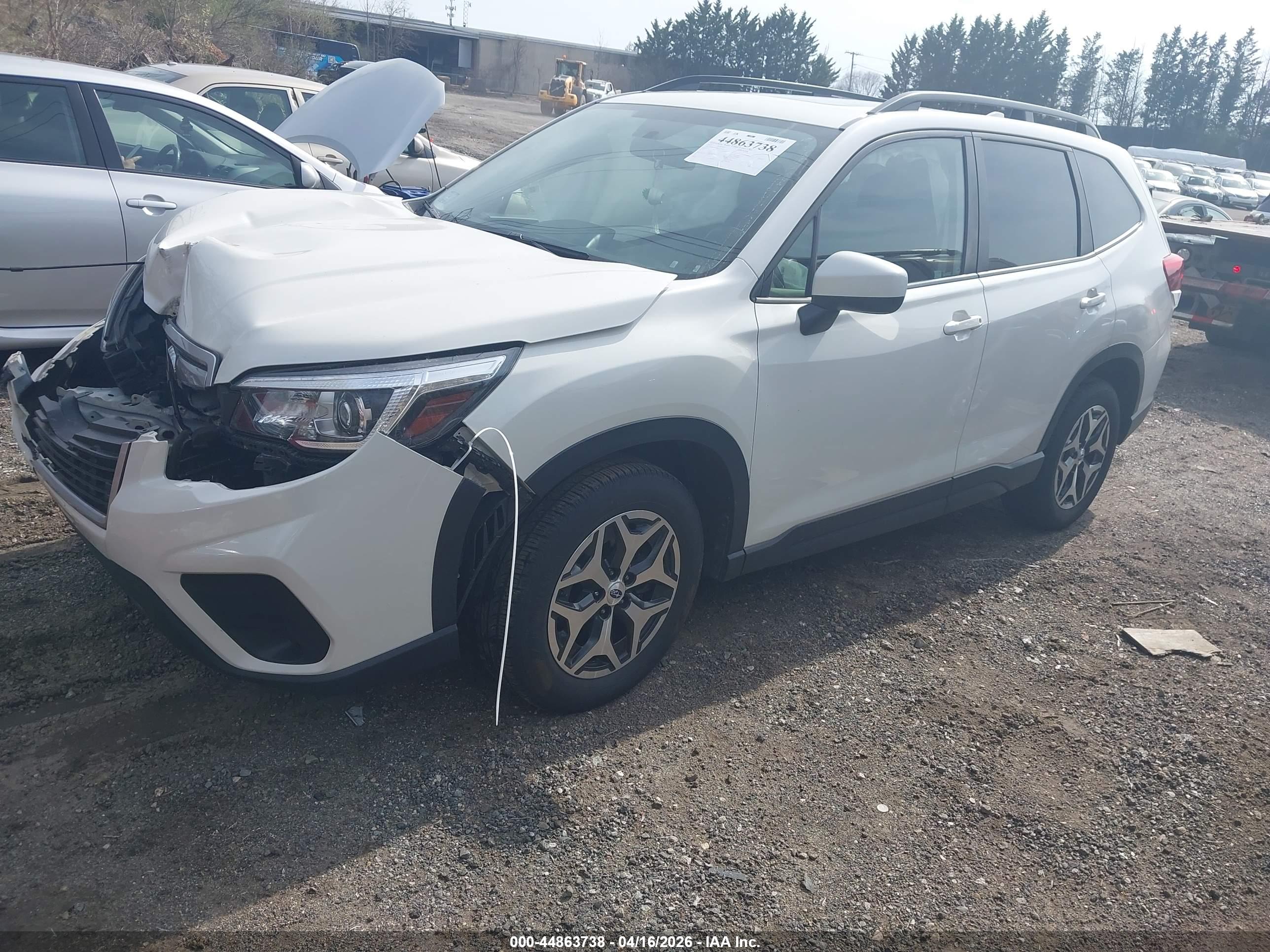 SUBARU FORESTER image 2