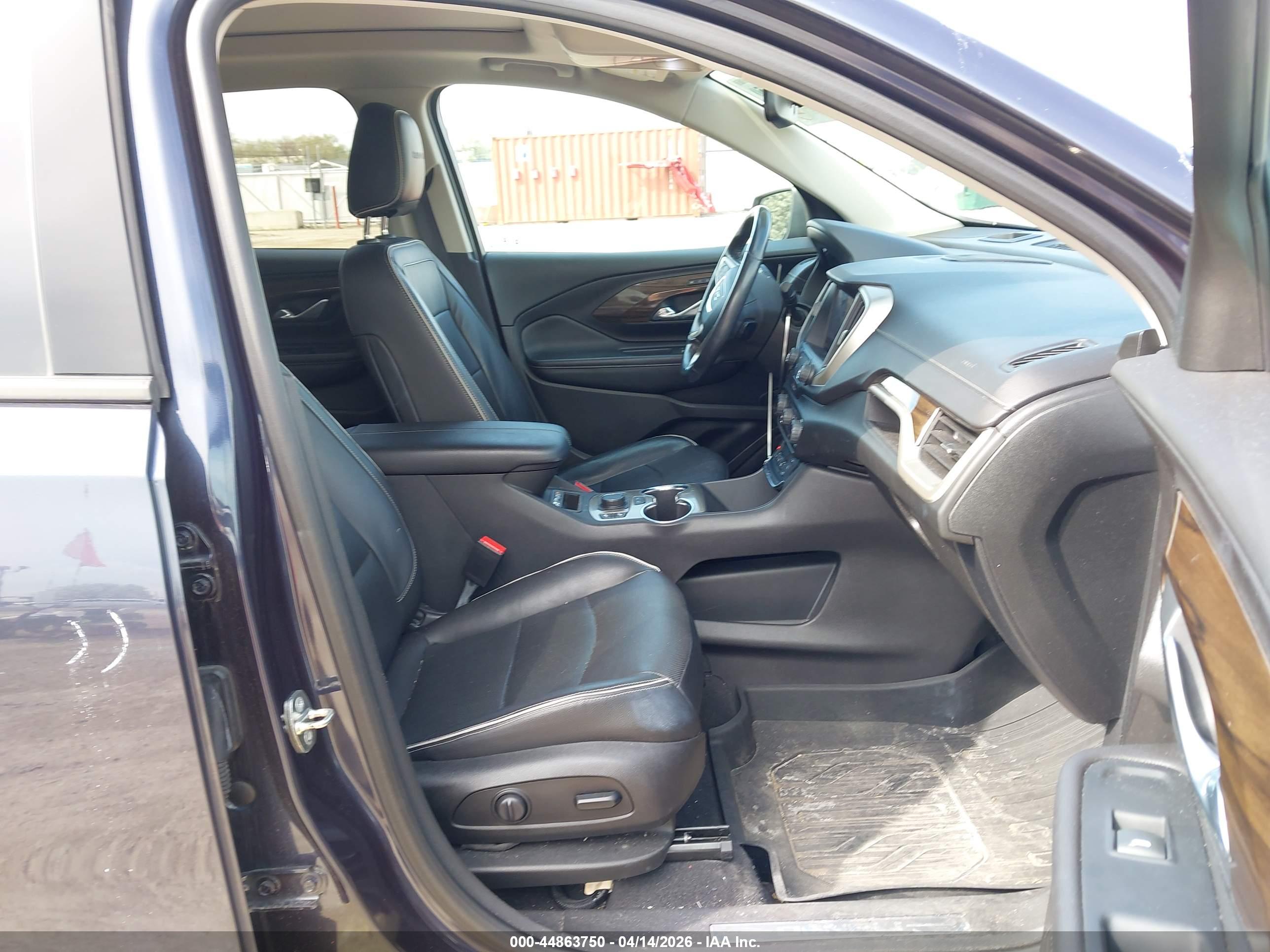 GMC TERRAIN image 5