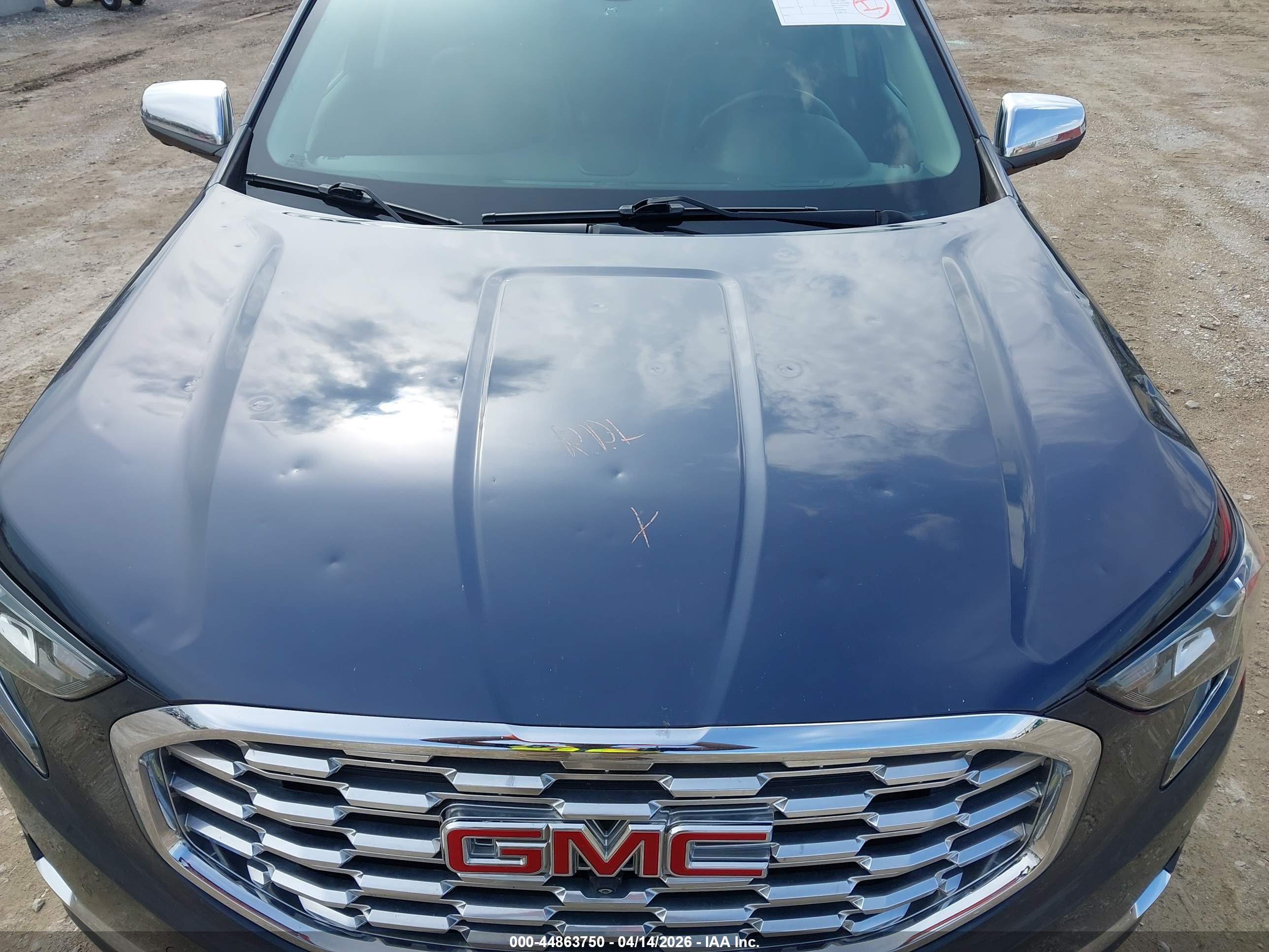 GMC TERRAIN image 6