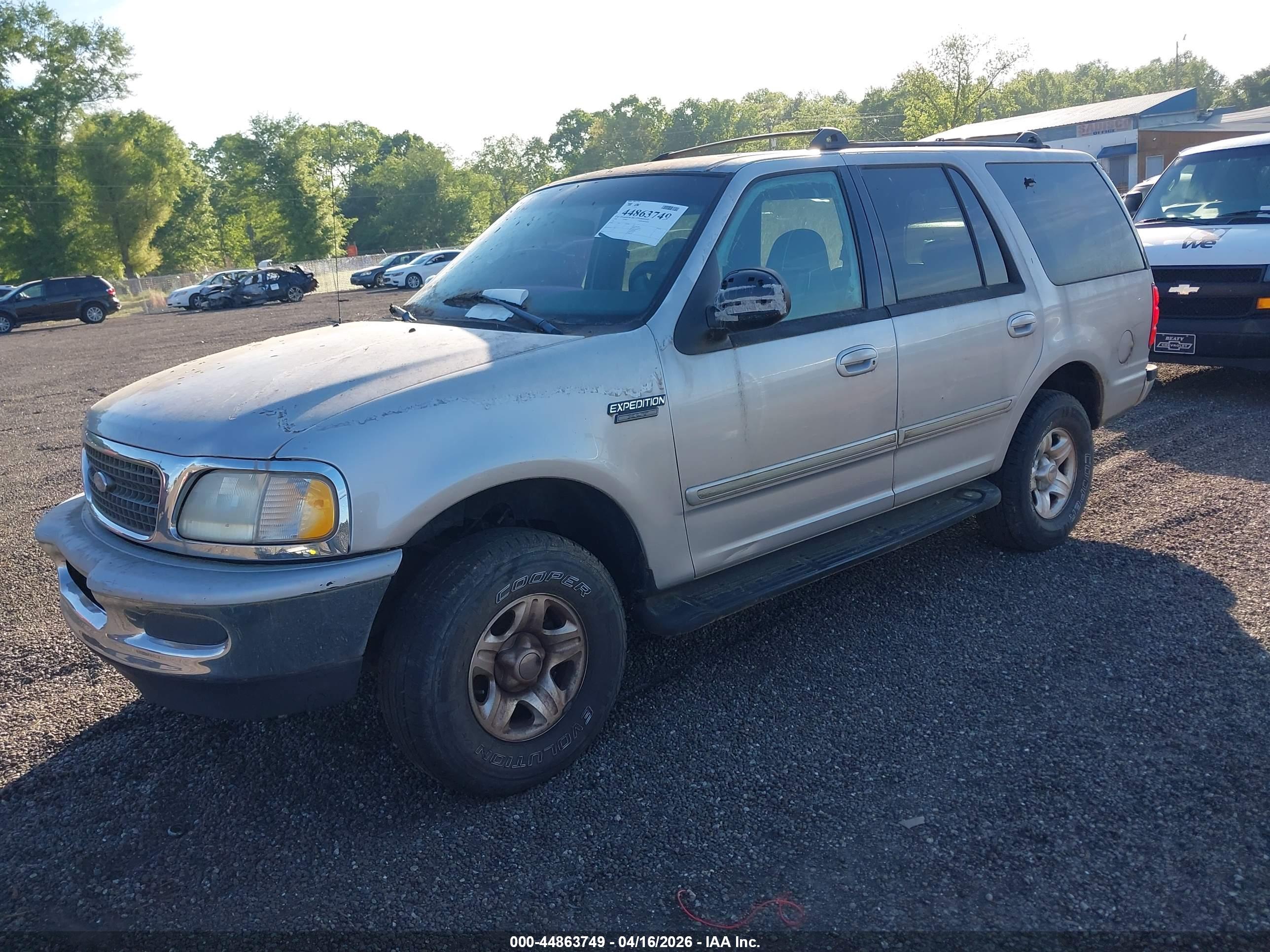 FORD EXPEDITION image 2