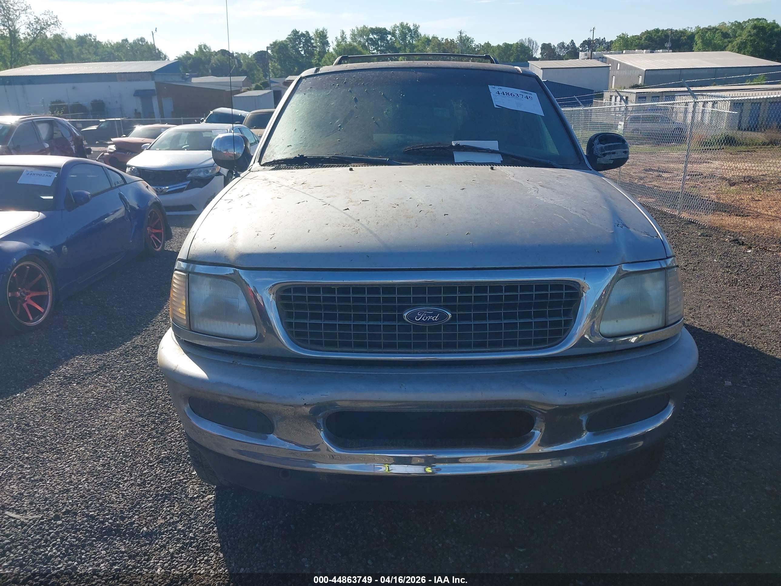 FORD EXPEDITION image 6