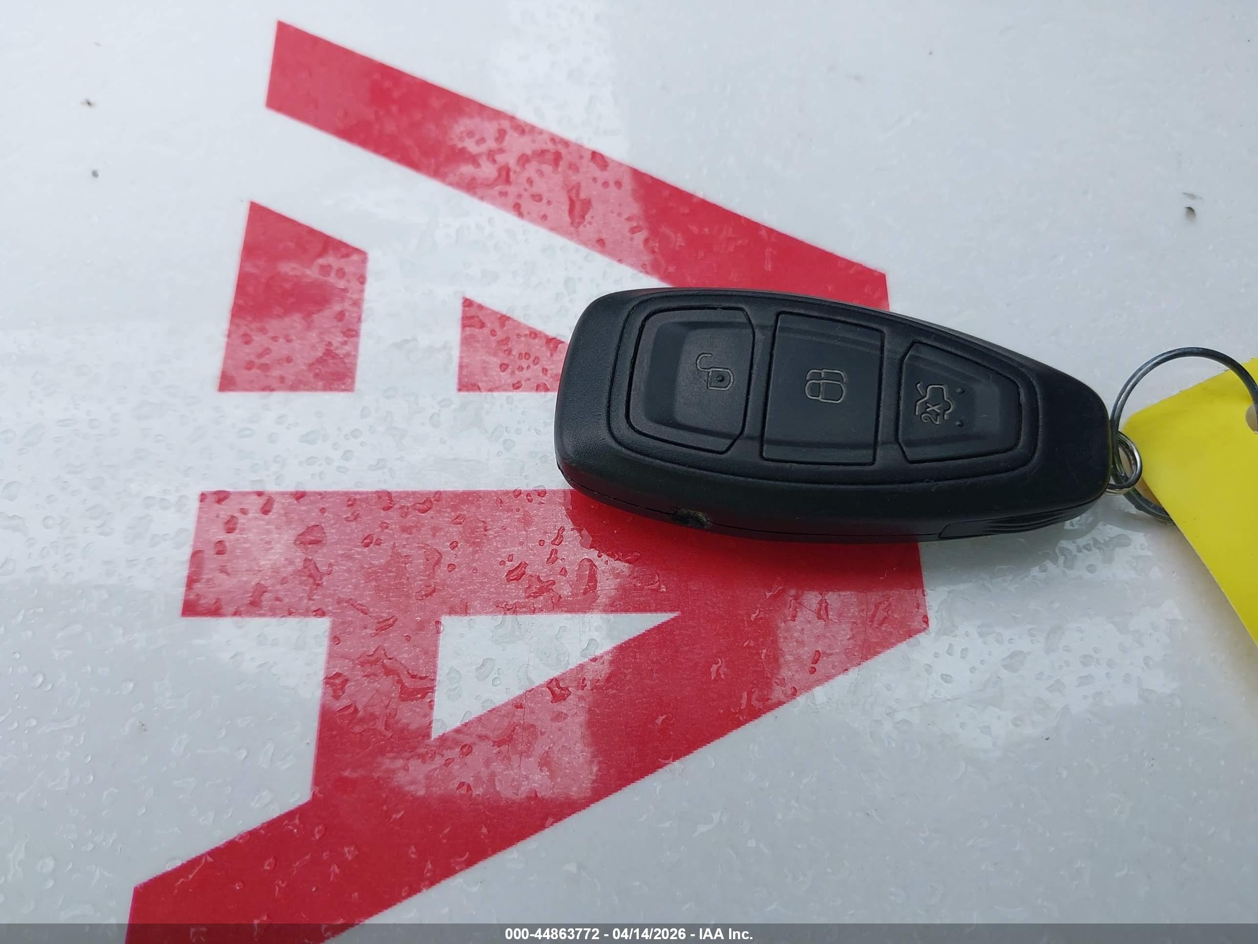 FORD C-MAX image 11