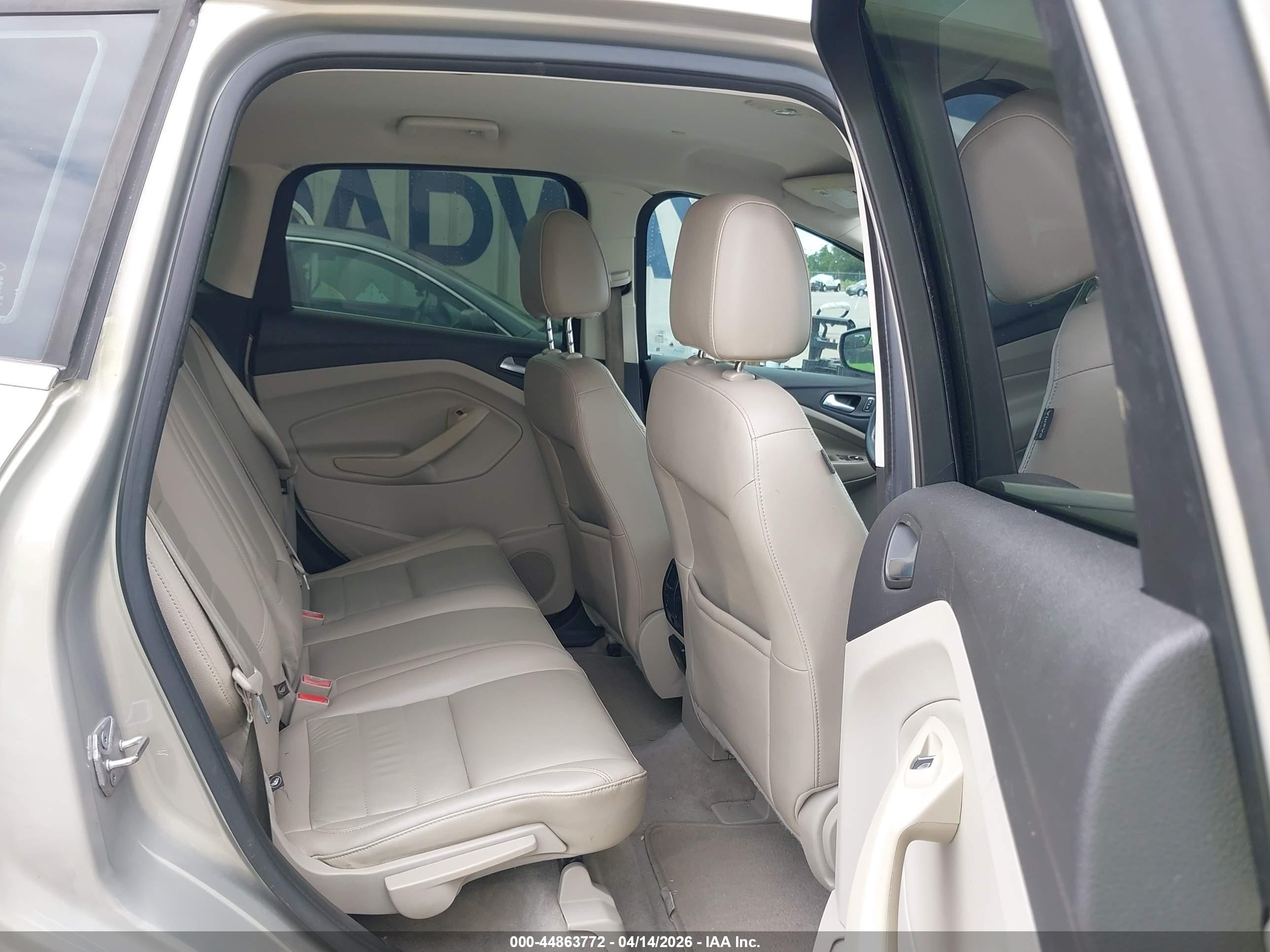 FORD C-MAX image 8