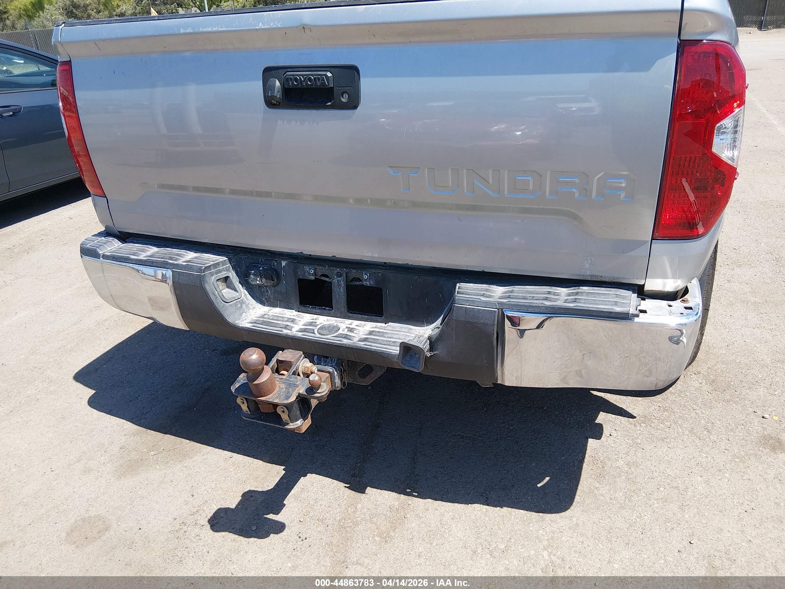 TOYOTA TUNDRA image 6