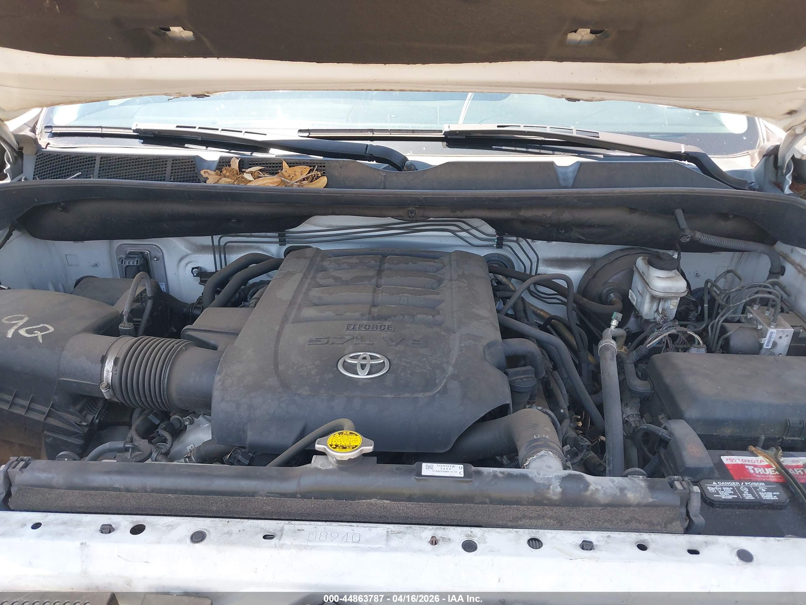 TOYOTA TUNDRA image 10