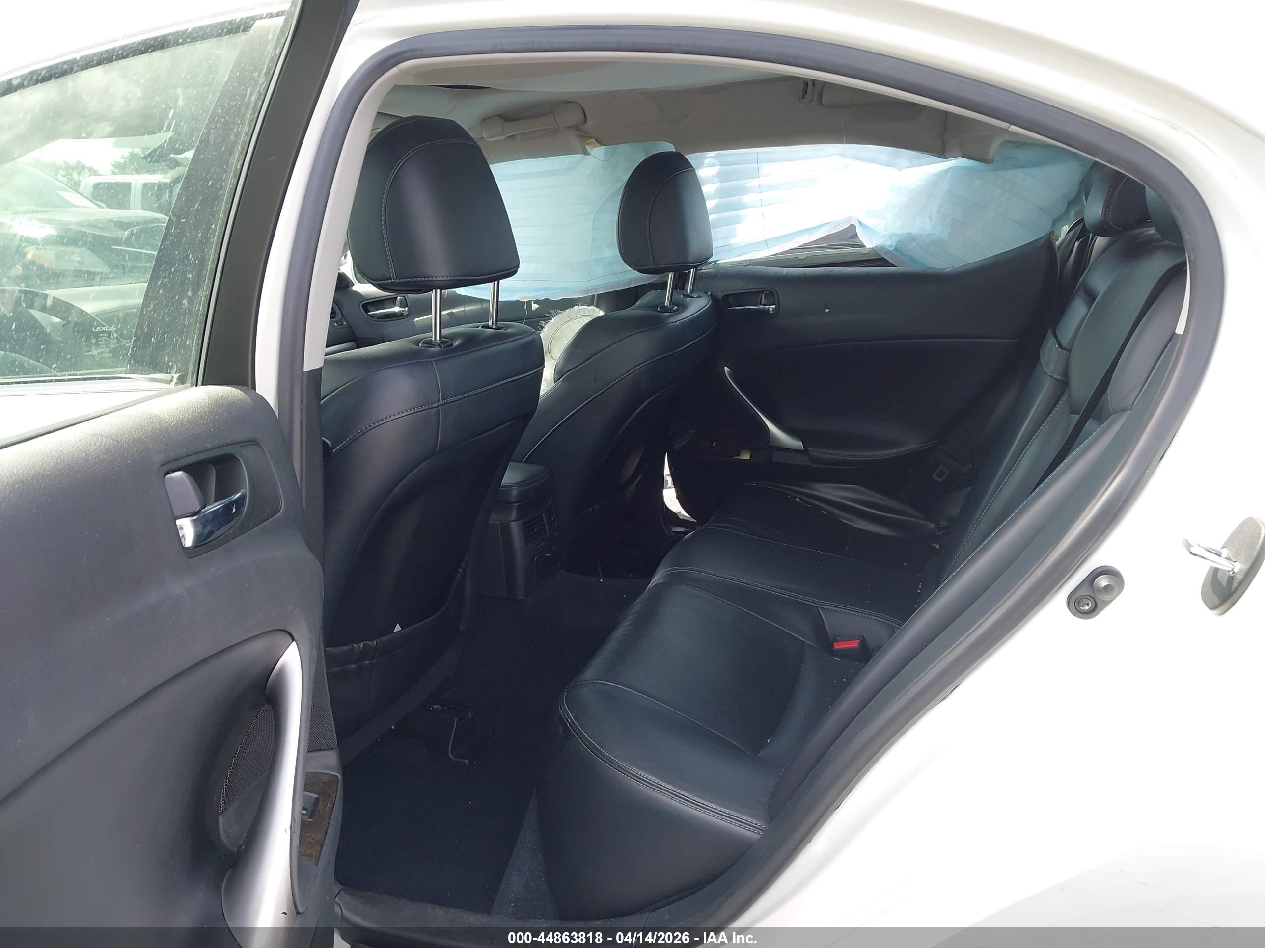 LEXUS IS image 8