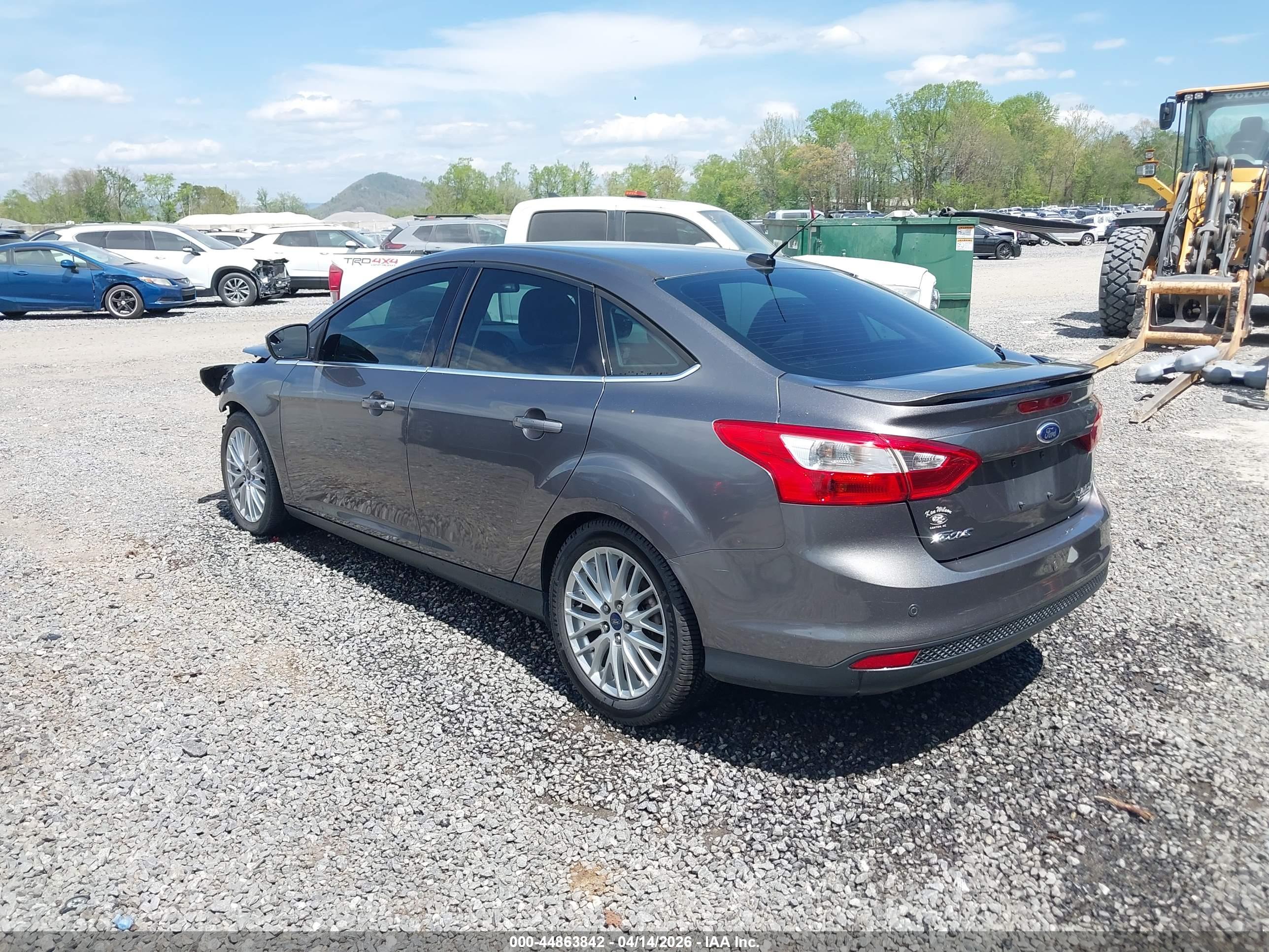 FORD FOCUS image 3