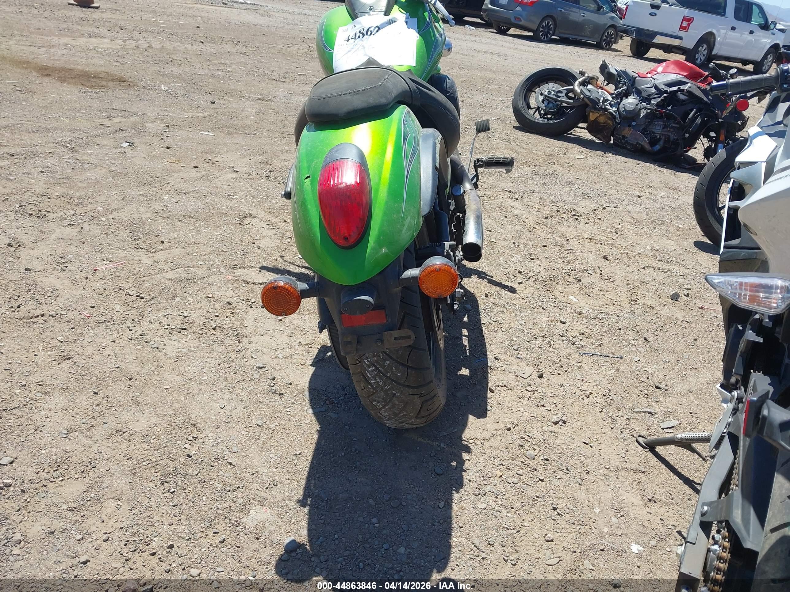 KAWASAKI VN900 image 6