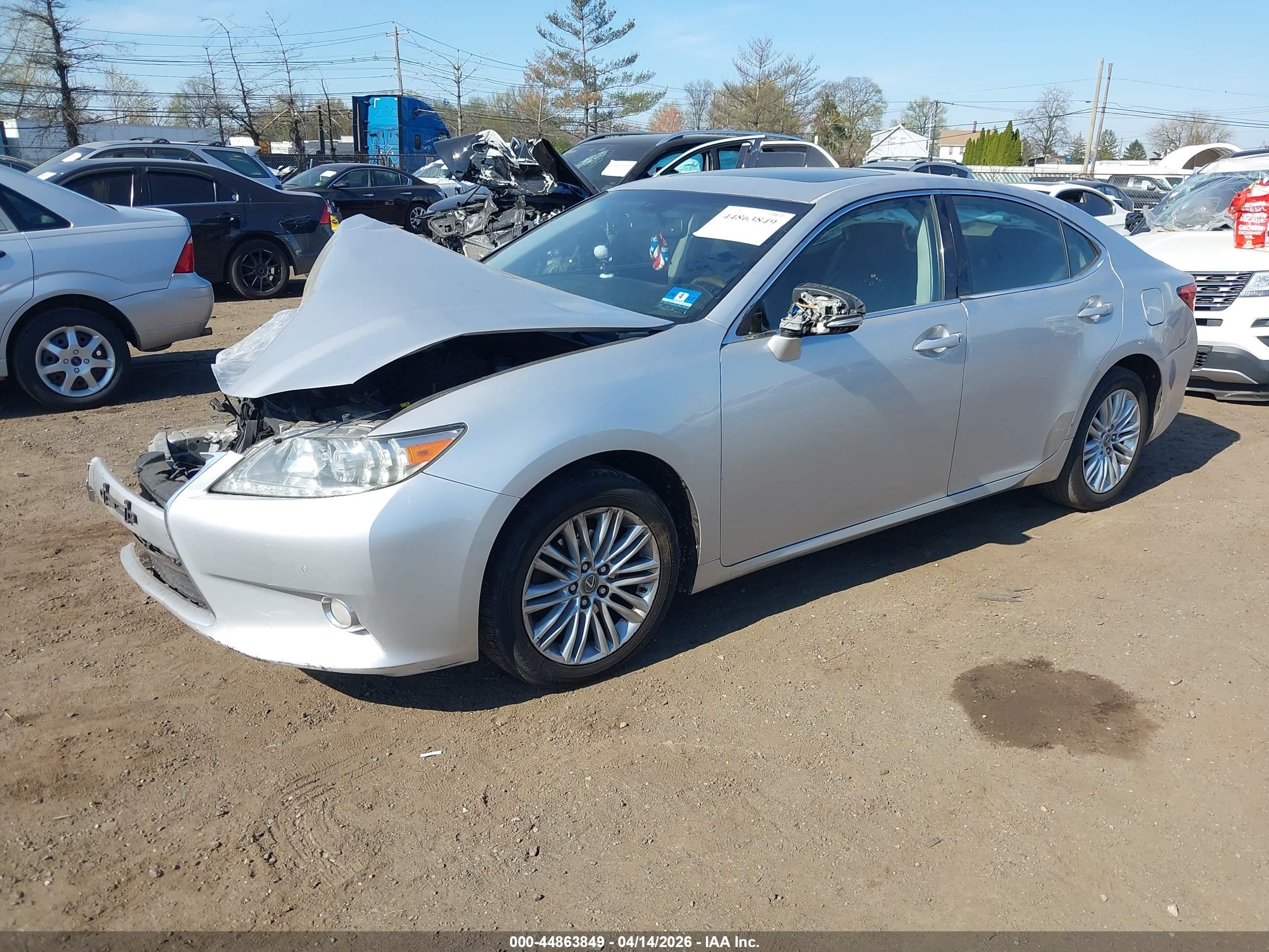 LEXUS ES image 2